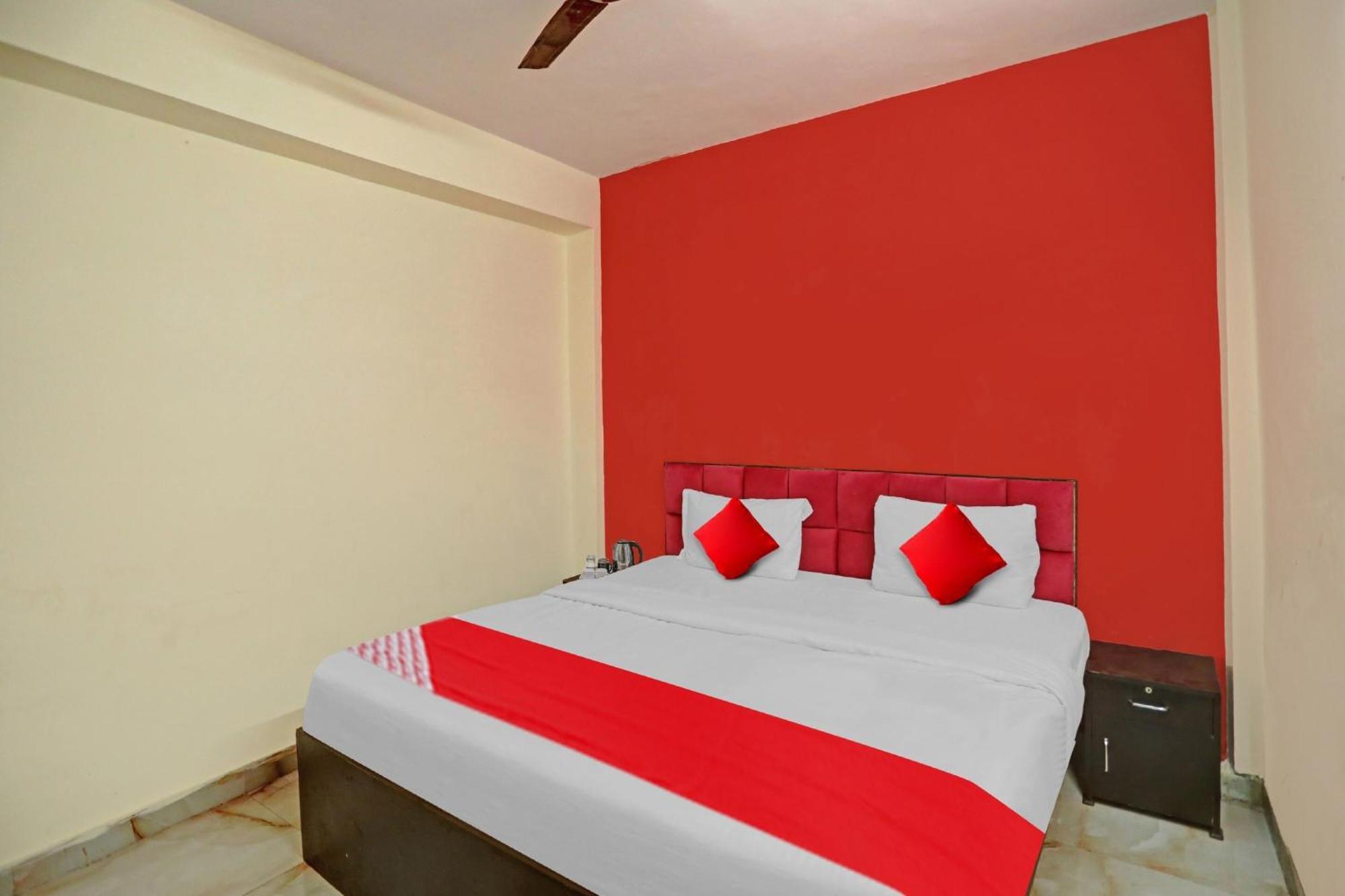 Flagship Delight In Near Worlds Of Wonder Hotel
