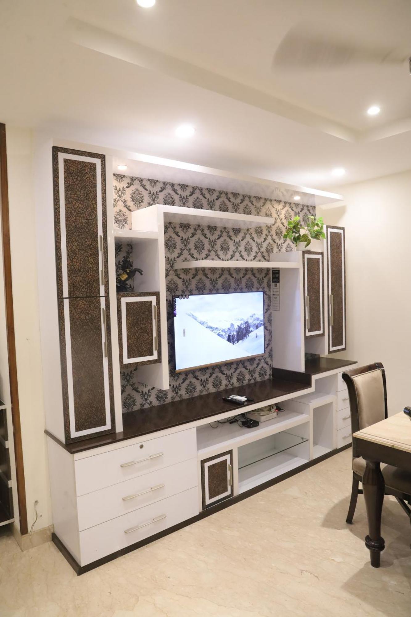 Apartment Fortune Service 3bhk,j-223 Saket *