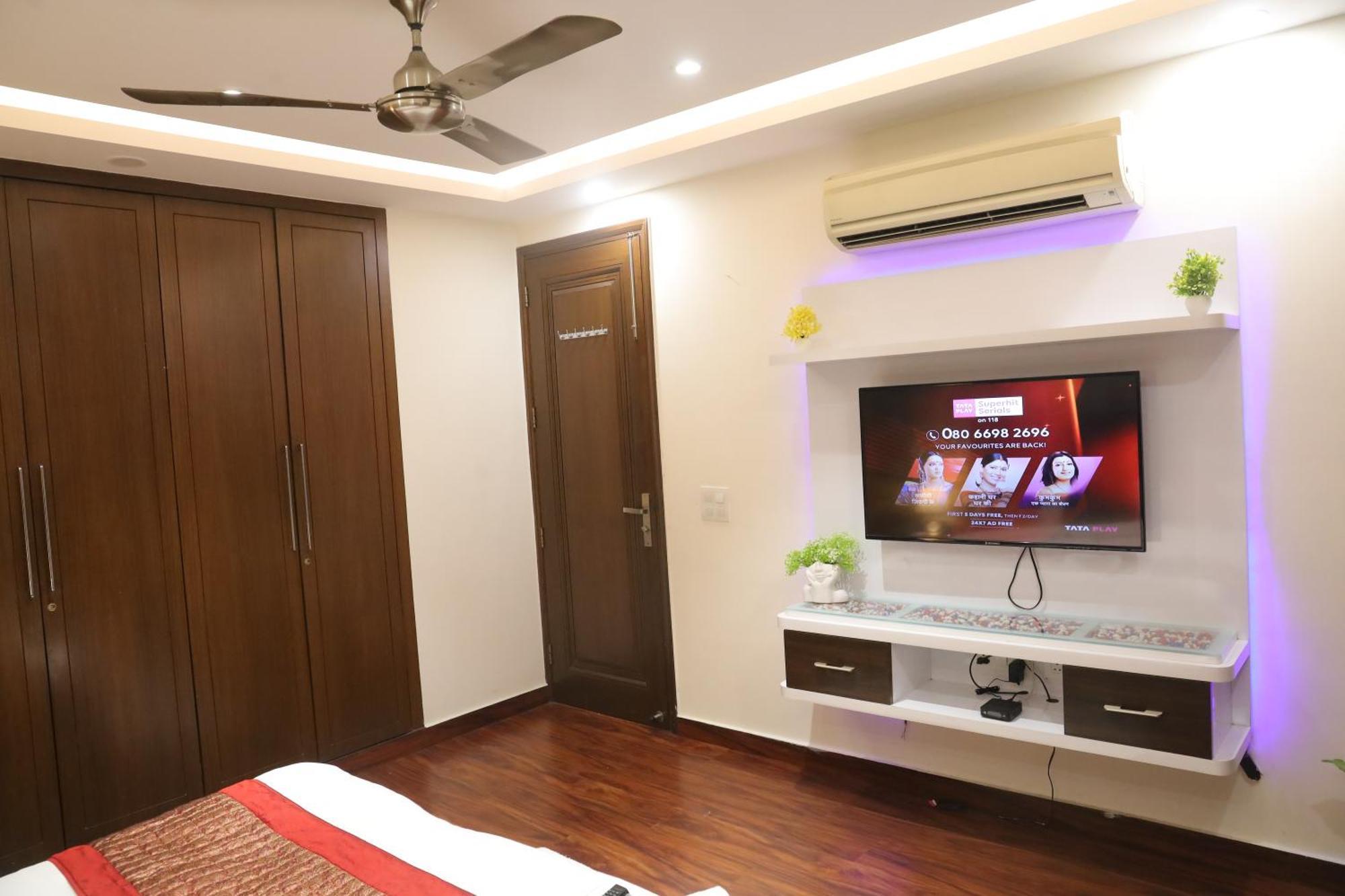 Fortune Service 3bhk,j-223 Saket *
