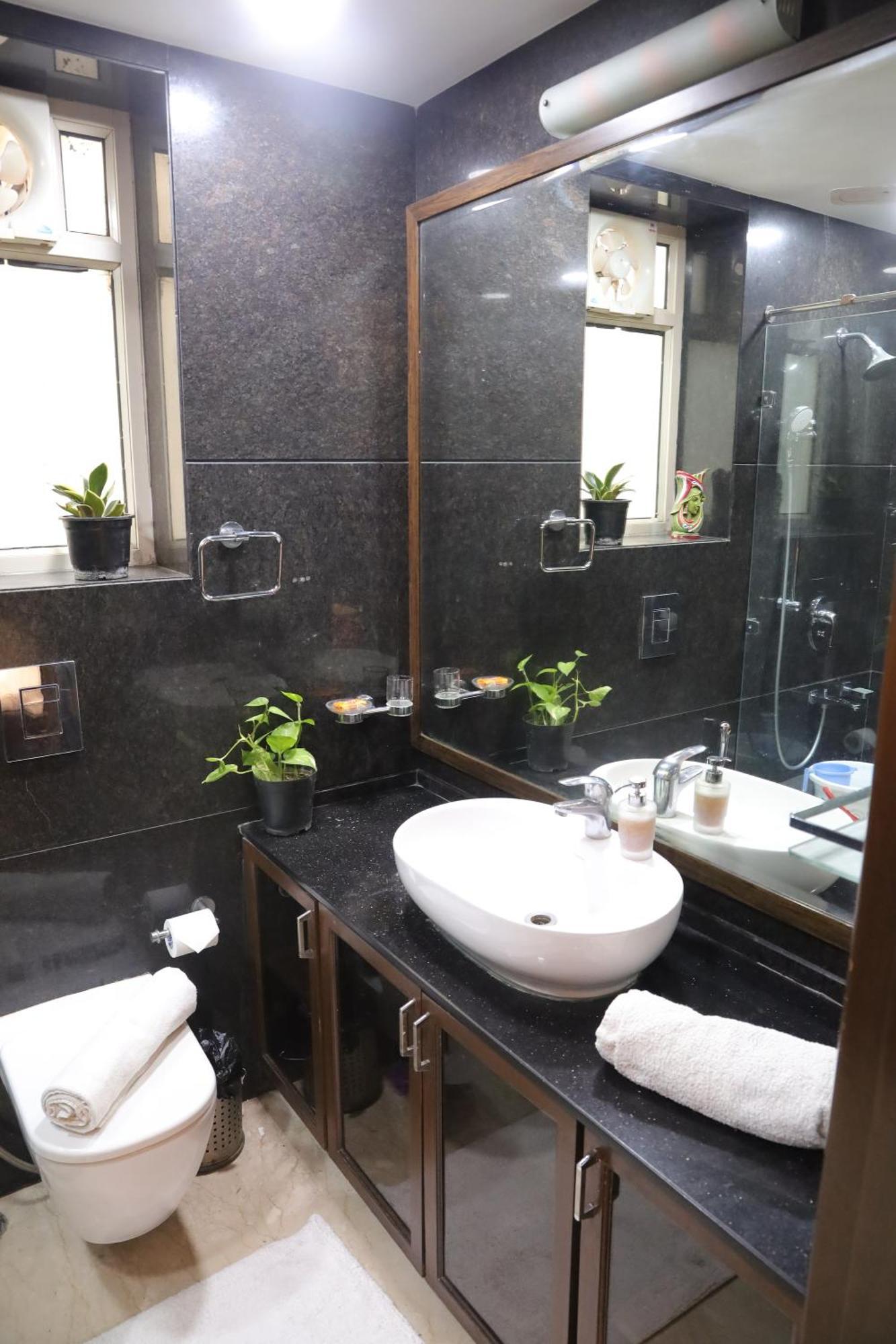 Fortune Service 3bhk,j-223 Saket Apartment