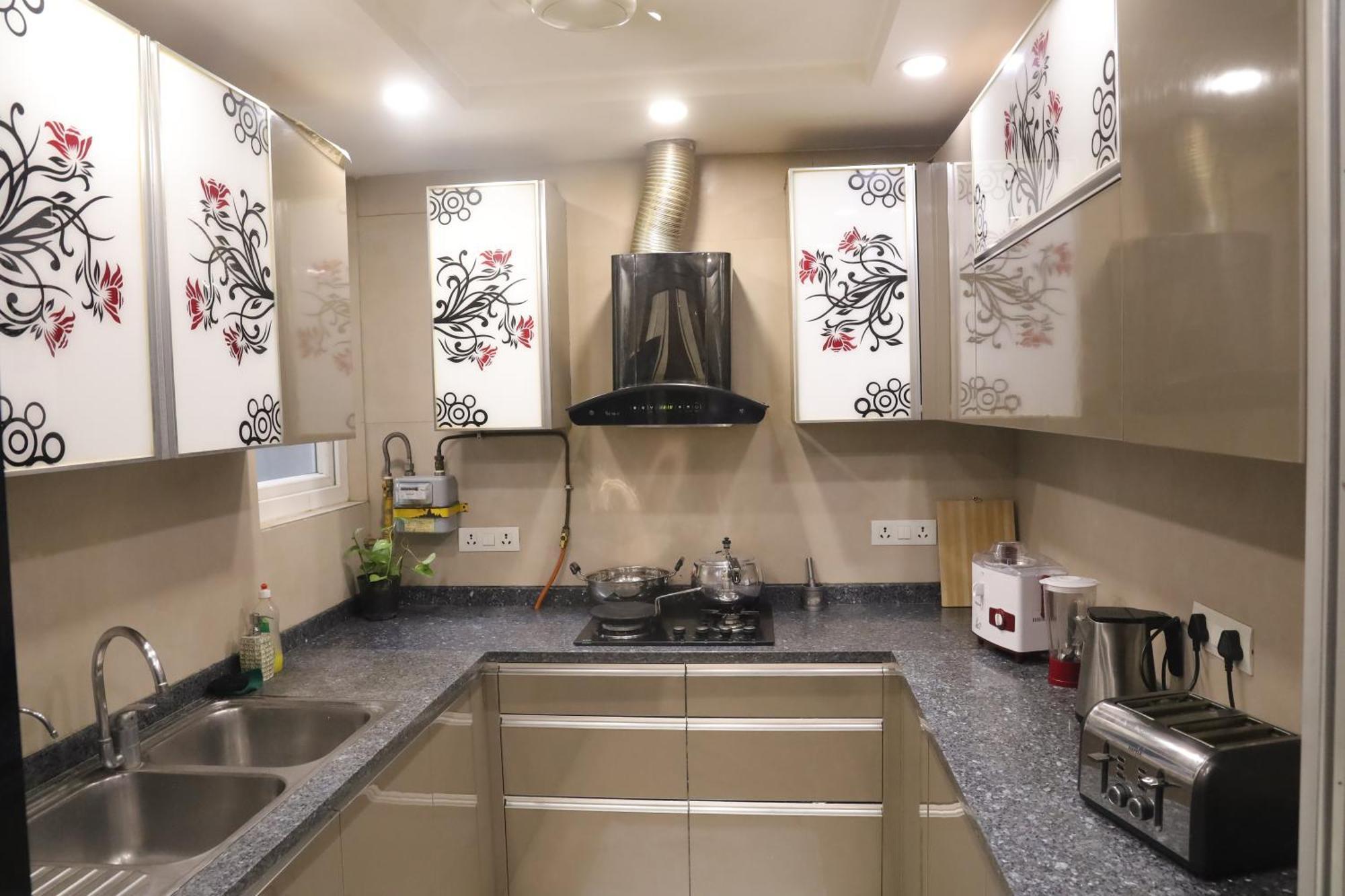 Fortune Service 3bhk,j-223 Saket Apartment