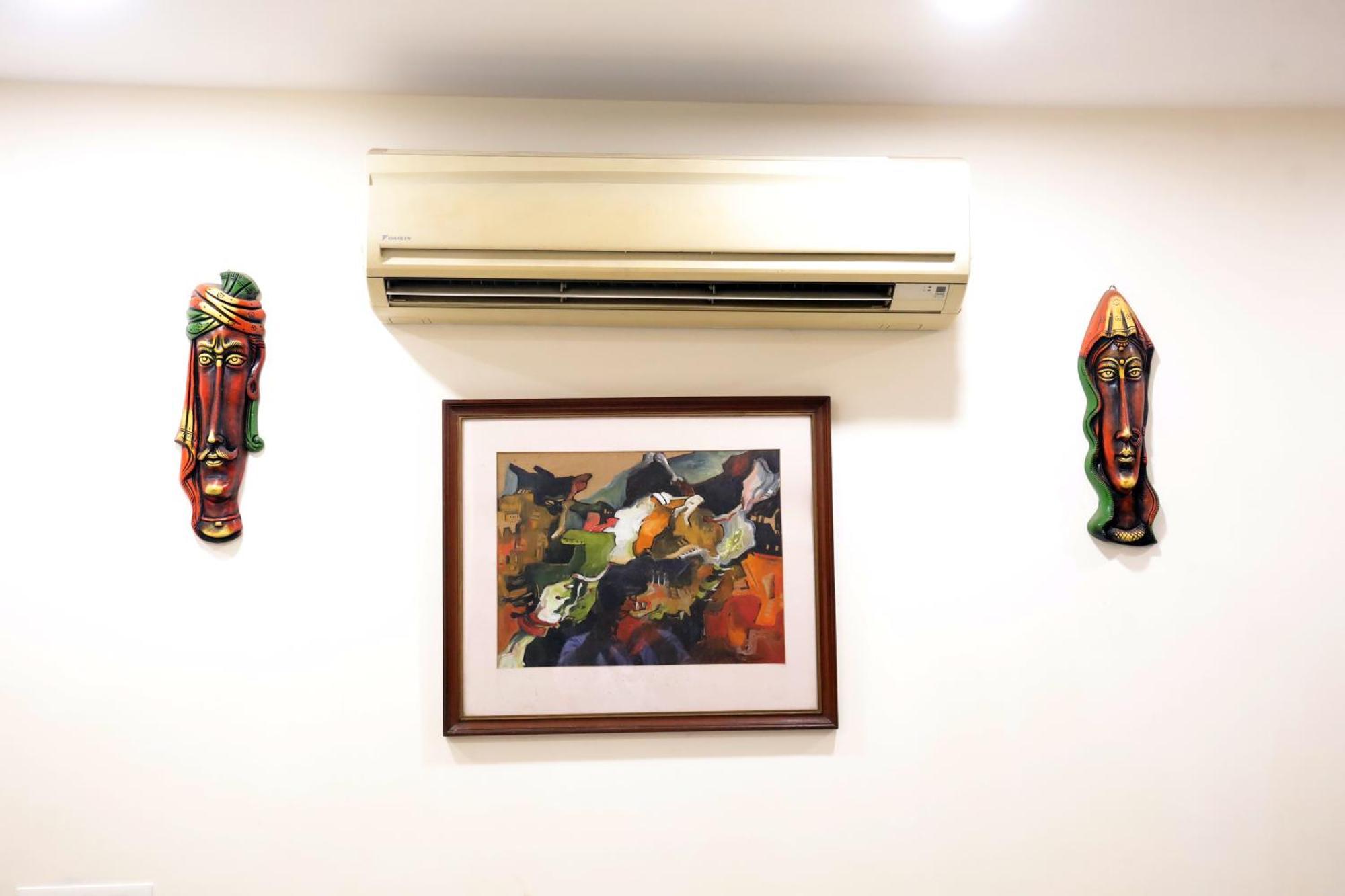 Fortune Service 3bhk,j-223 Saket Apartment New Delhi