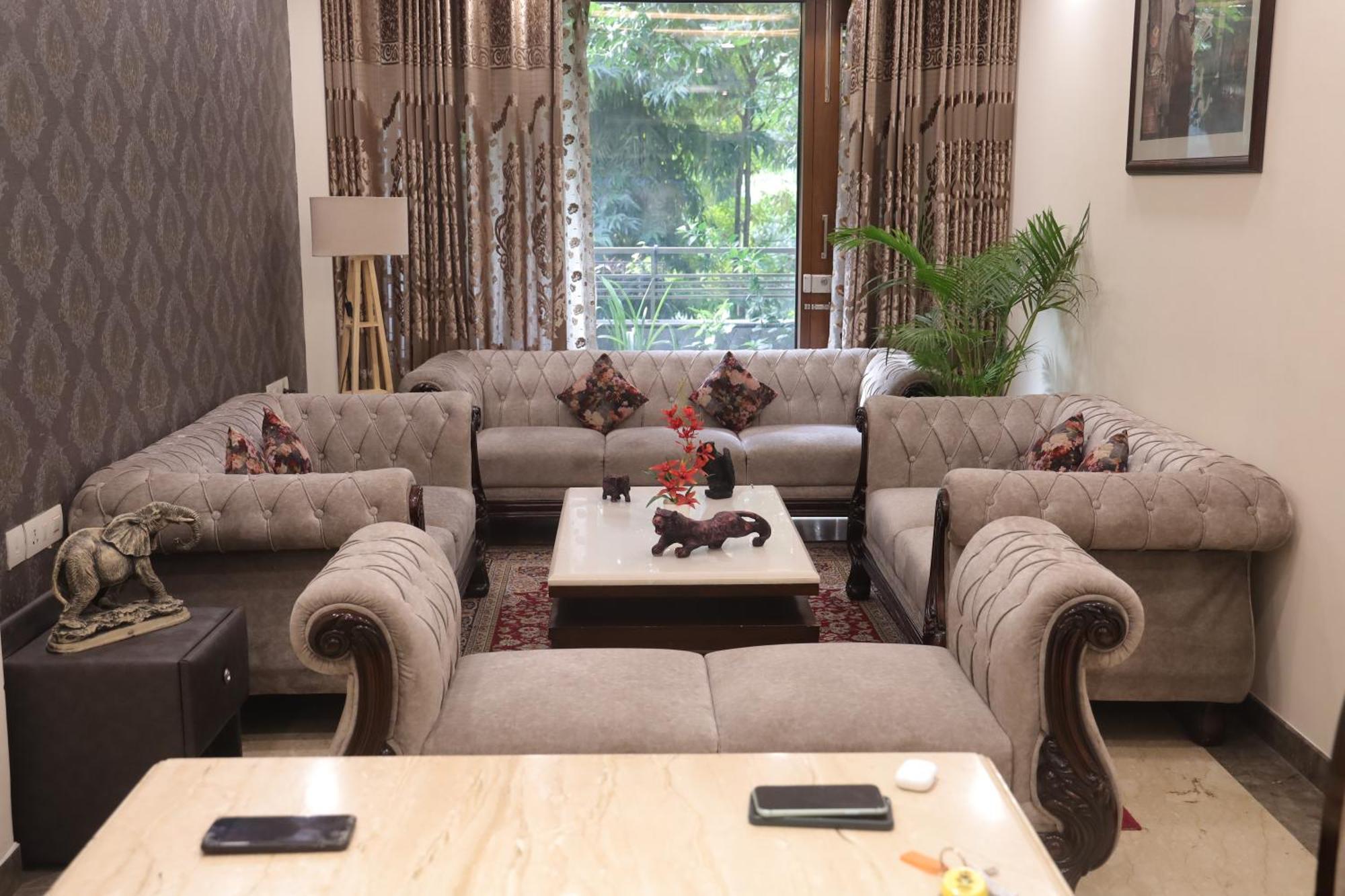 Fortune Service 3bhk,j-223 Saket Apartment