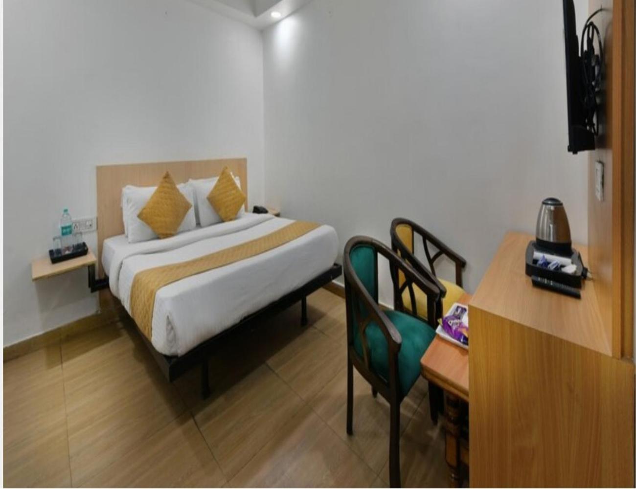 Hotel The Delhi Pride Mayur Vihar