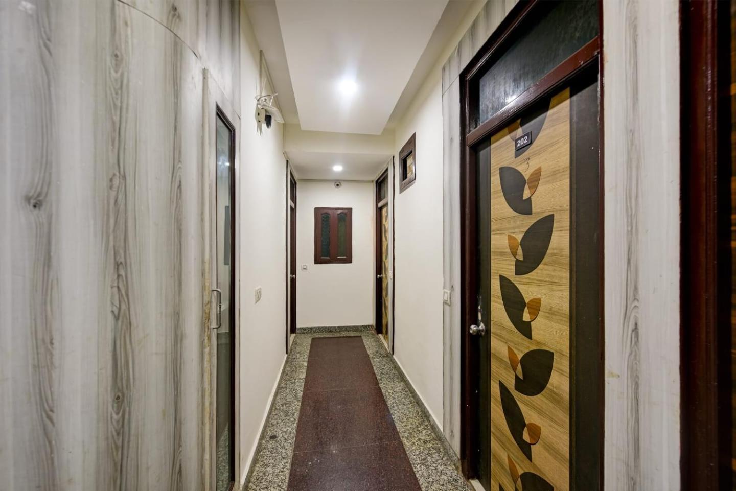 Hotel Lookout Delhi Igi Airport