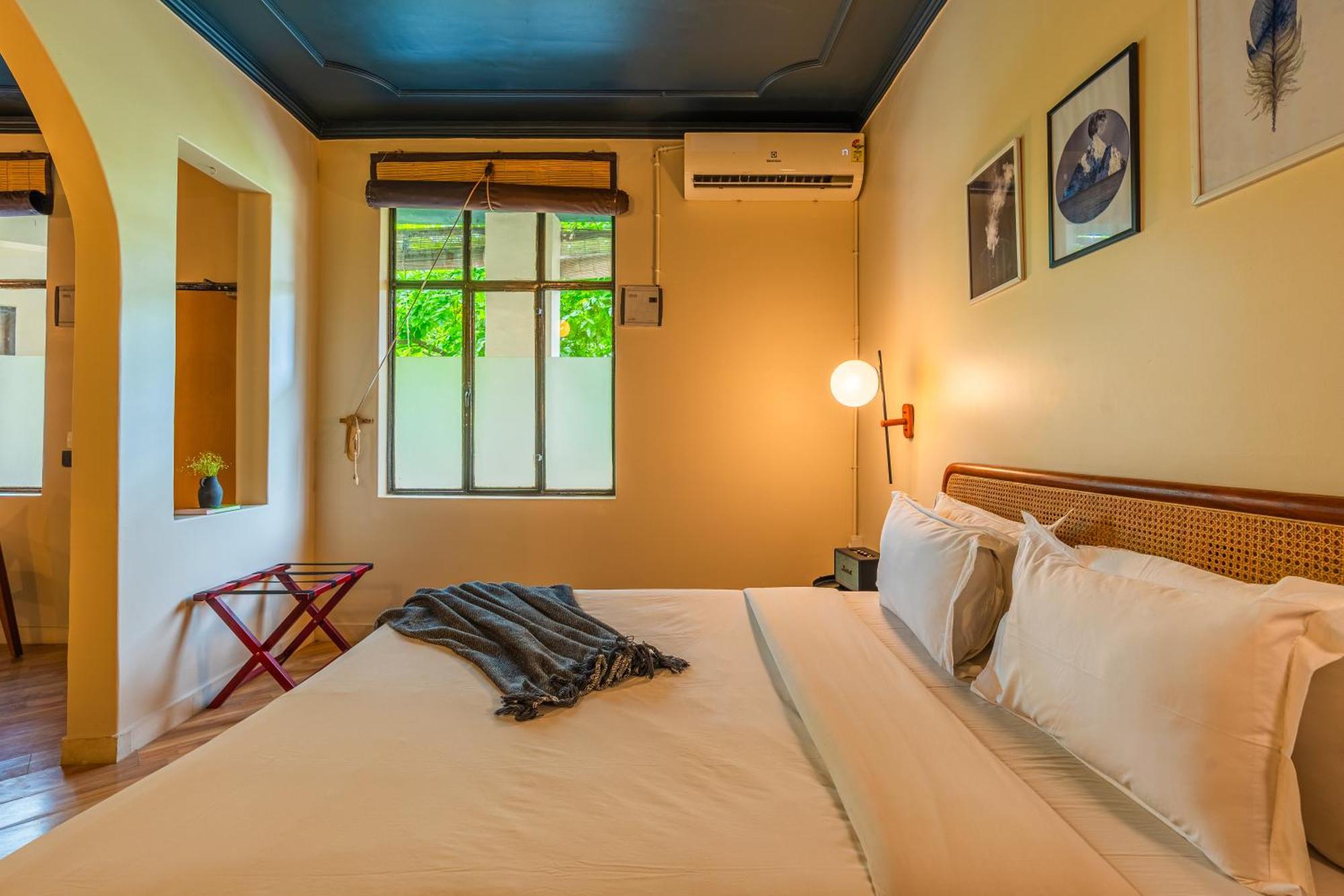 Minimalist One Hauz Khas Village
