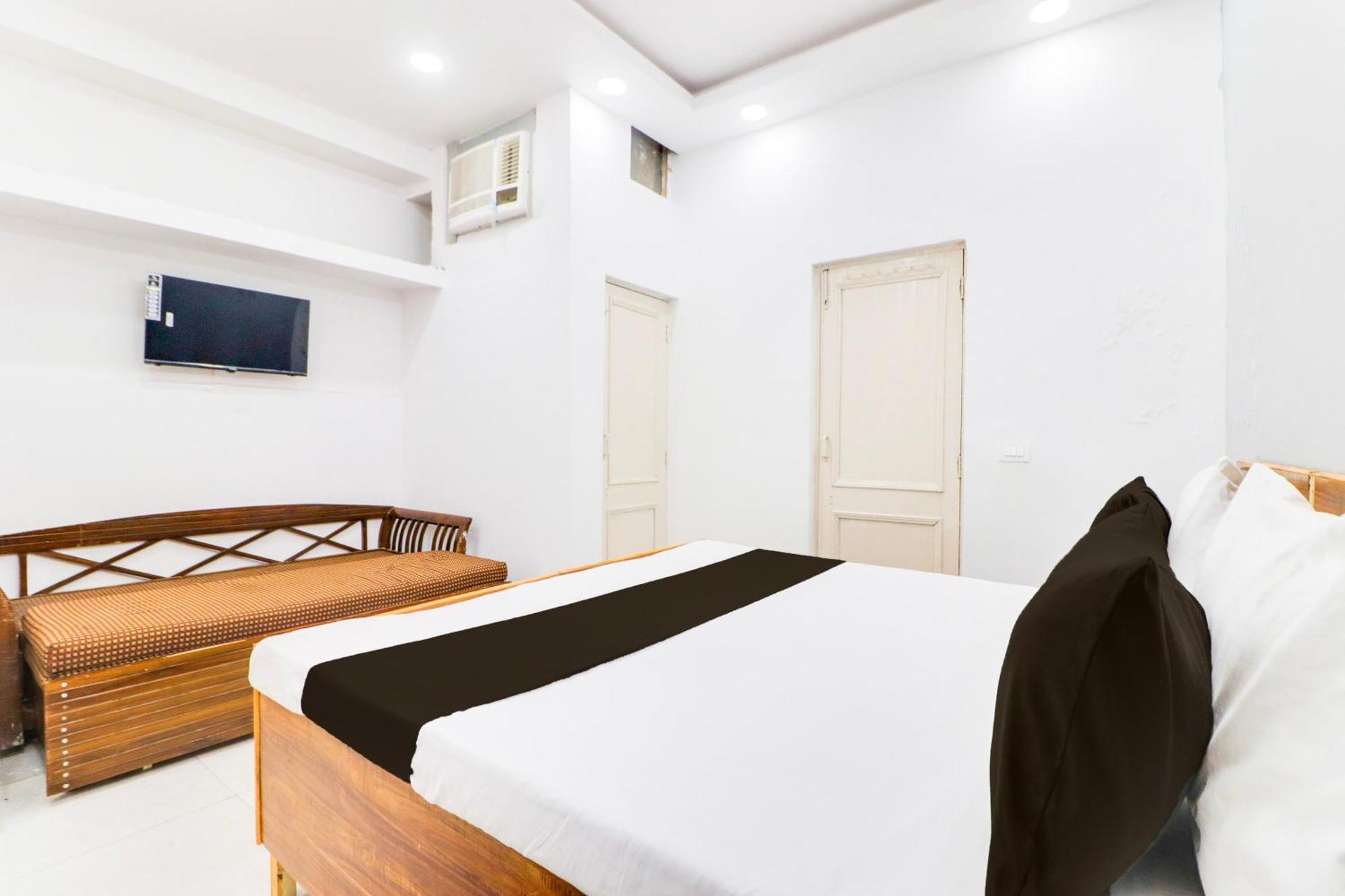 O Rg 4* New Delhi