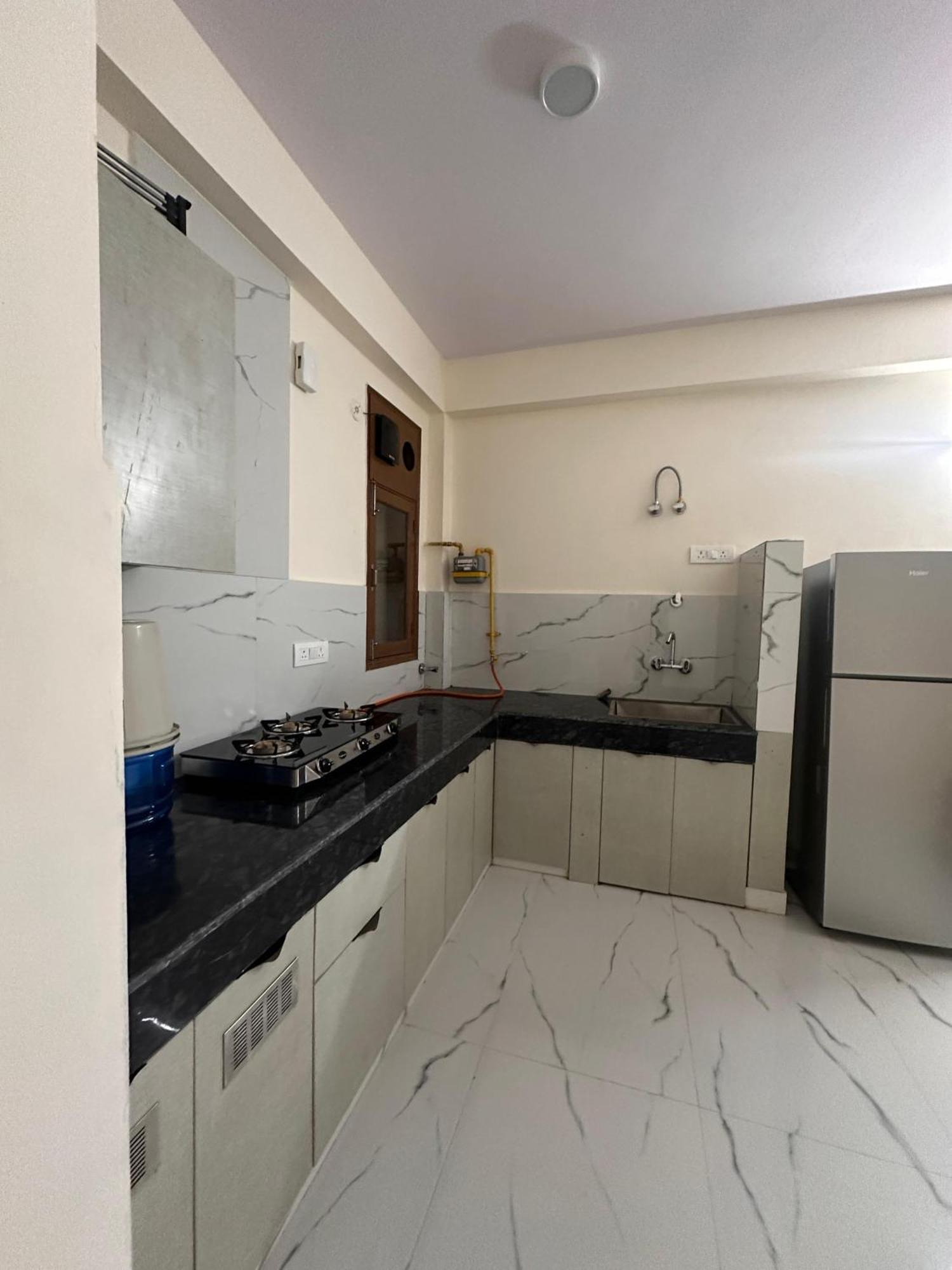 Apartment The Raveesh E20 2bhk New Delhi