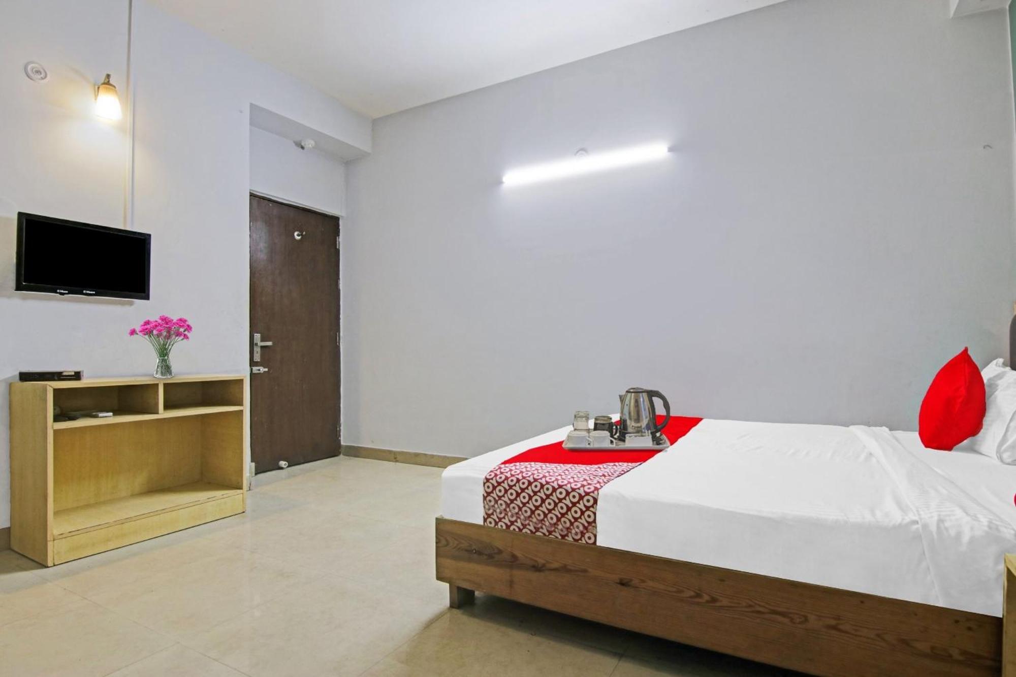 Hotel O Flagship Metro Star Near Lotus Temple