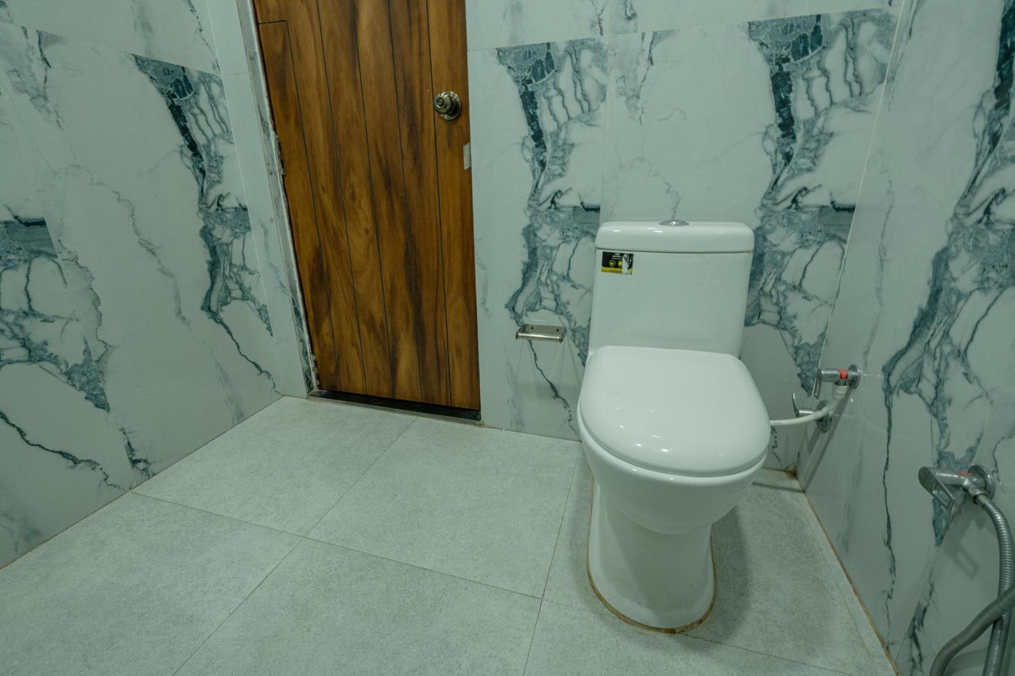 Hotel Ashoka Karol Bagh Delhi