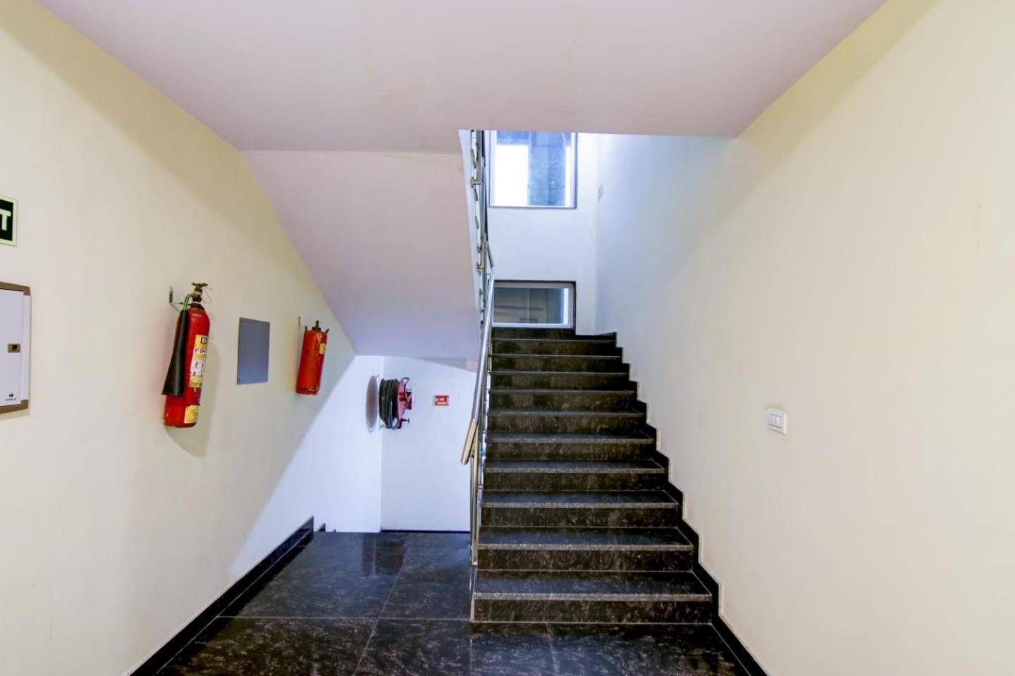 De Hocks Deluxe - Railway Station Hotel 4*