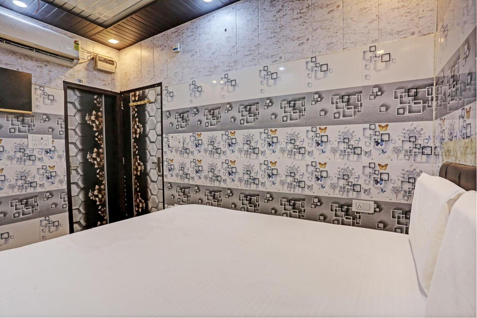 Hotel O Muskan New Delhi
