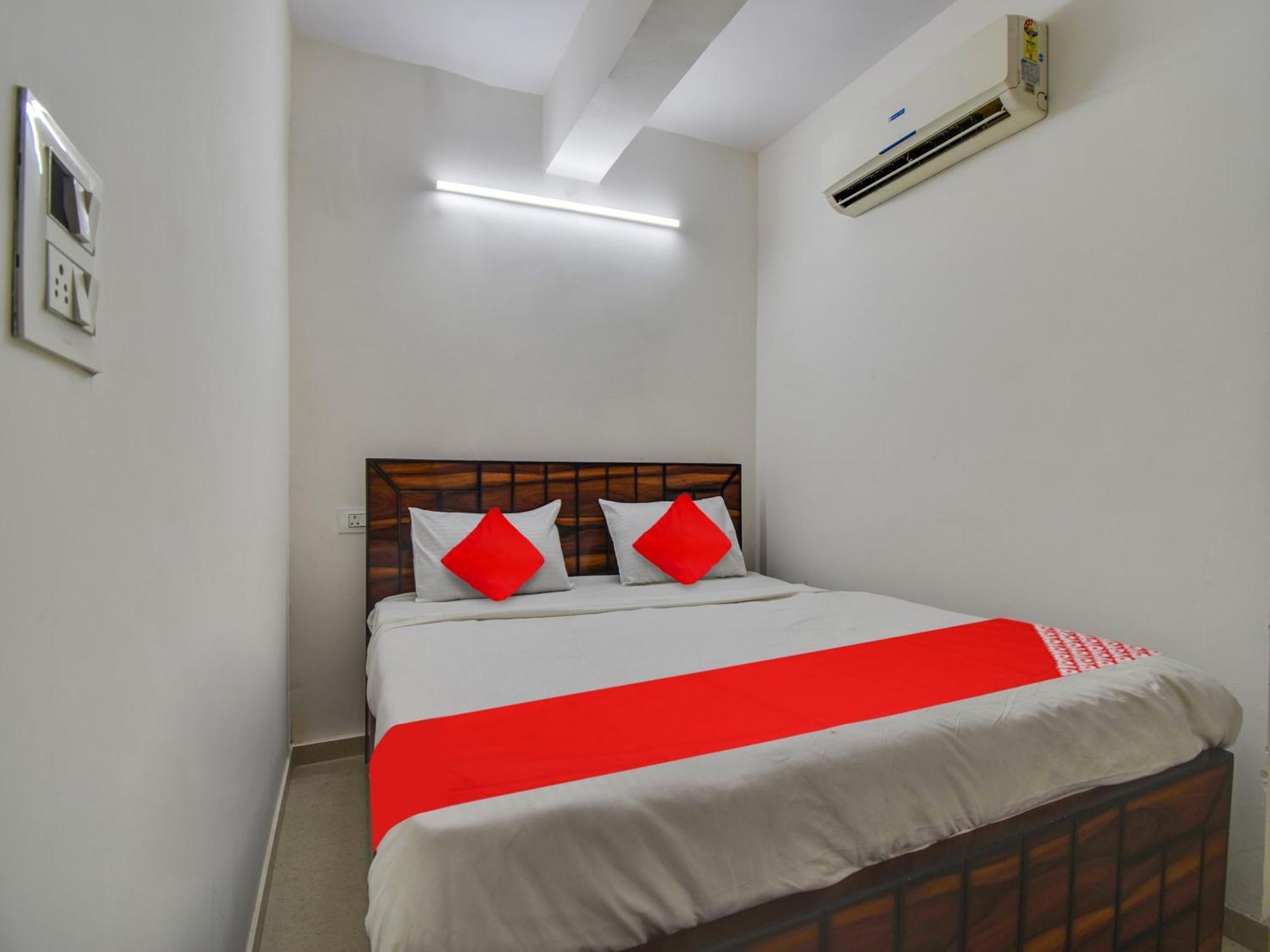Hotel O Dream Palace