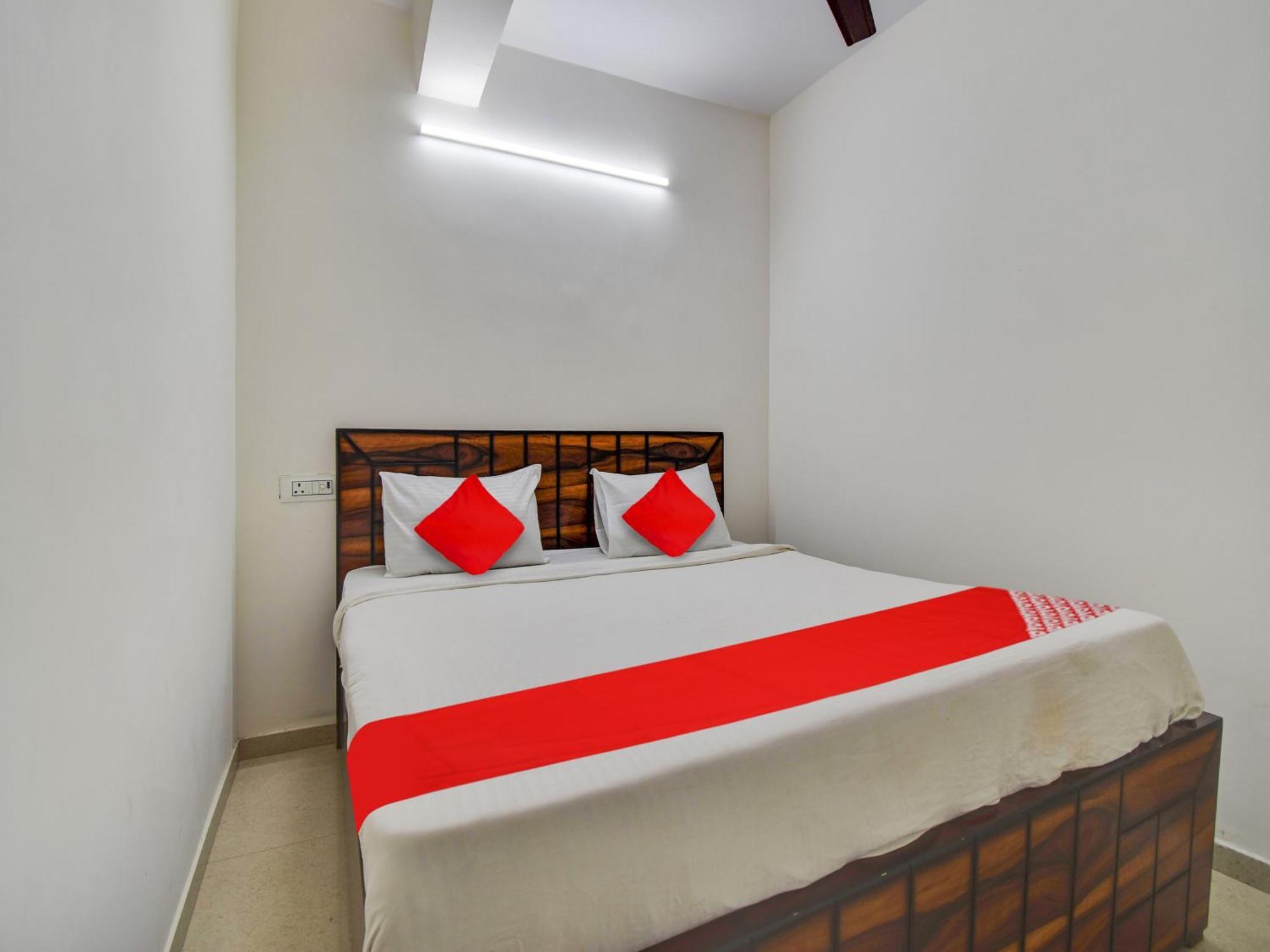 Hotel O Dream Palace