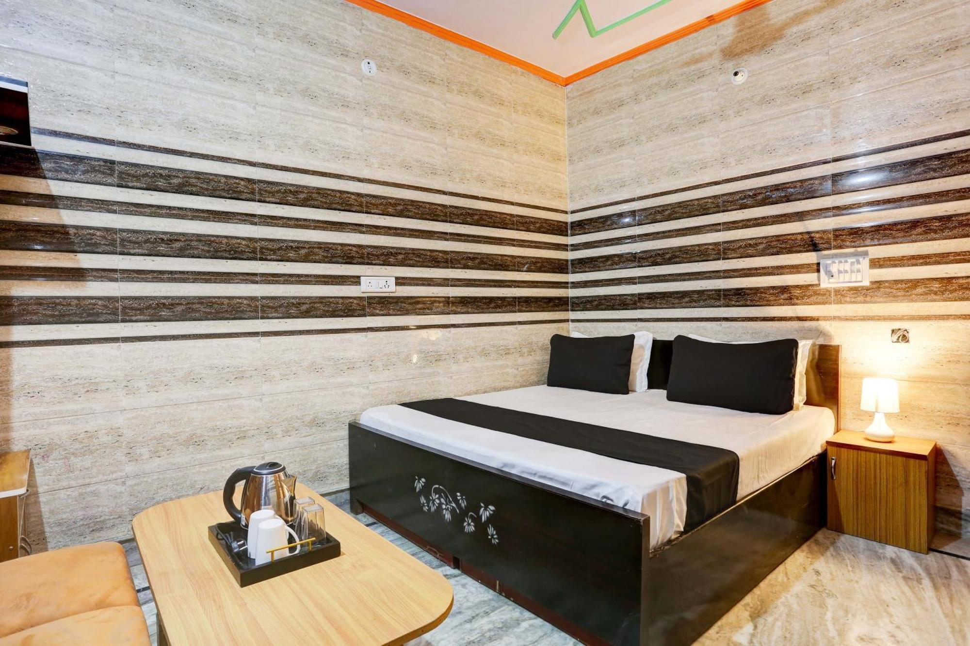 Hotel O White Diamond 4*
