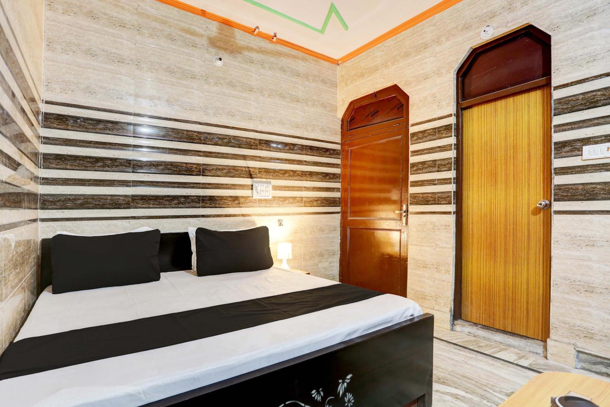 O White Diamond 4* New Delhi