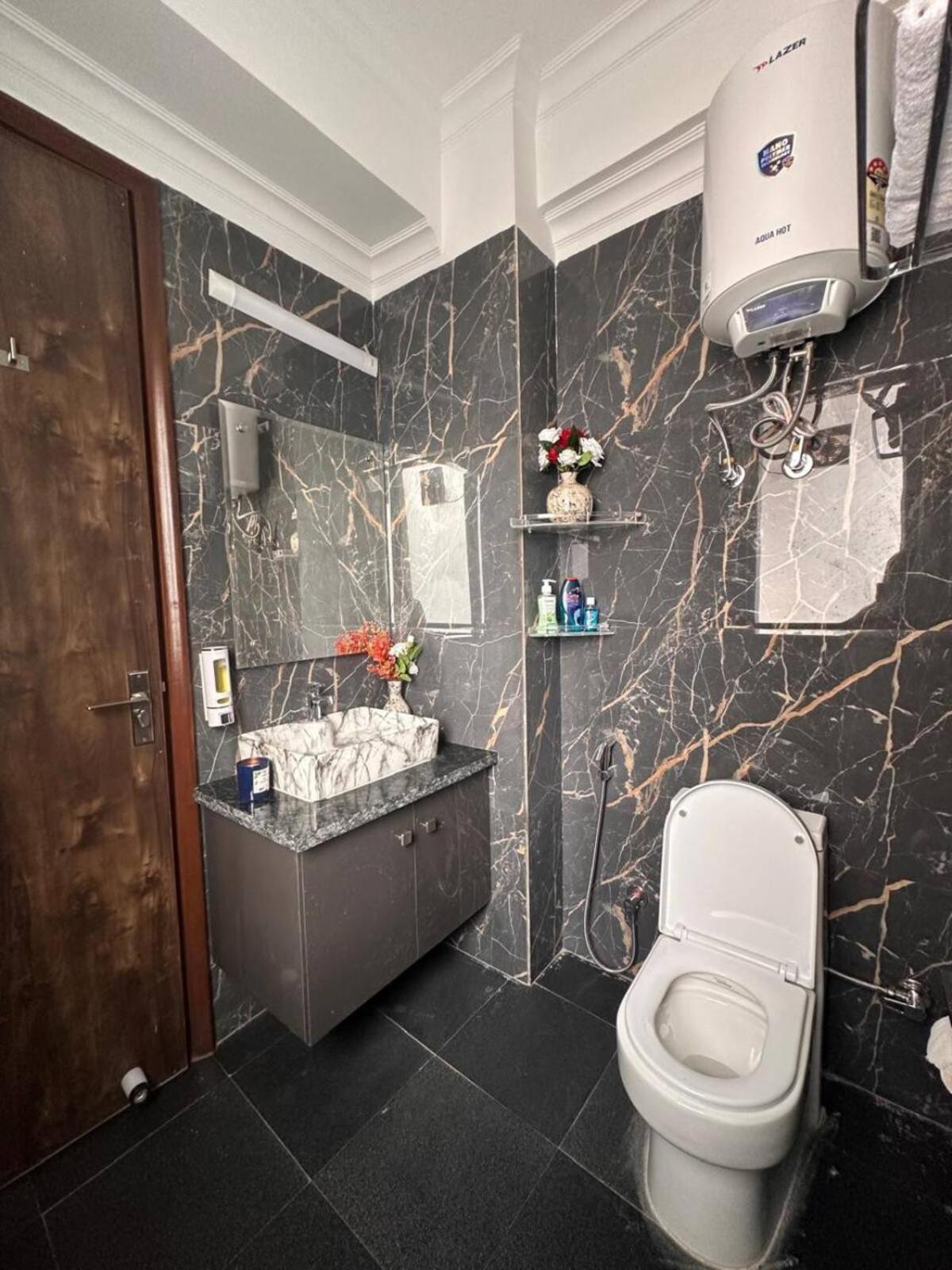 Soqu - South Of Qutub 3bhk Luxury Apartment New Delhi