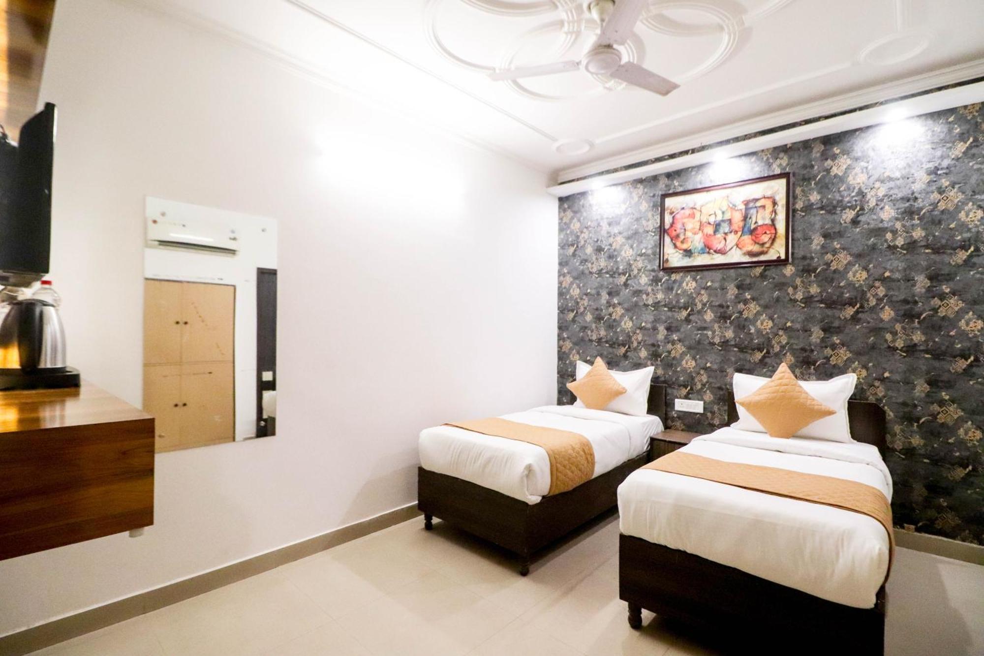 Hotel Delhi Airport New Delhi