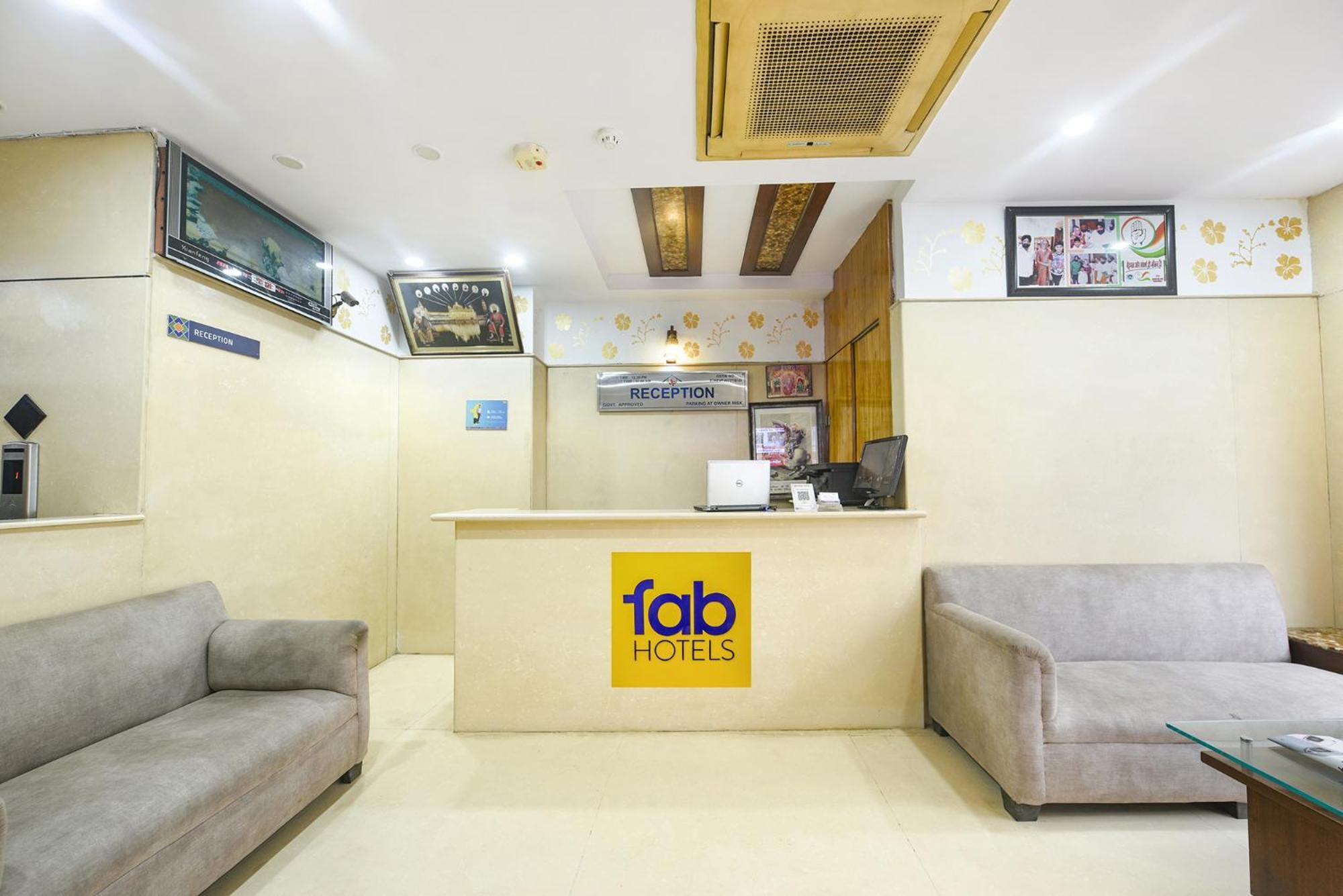 Fabhotel Jaggi Palace Karol Bagh Hotel