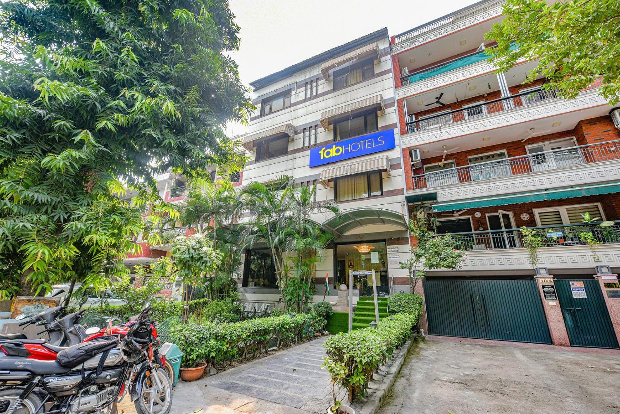 Hotel Fabhotel Aashraye New Delhi