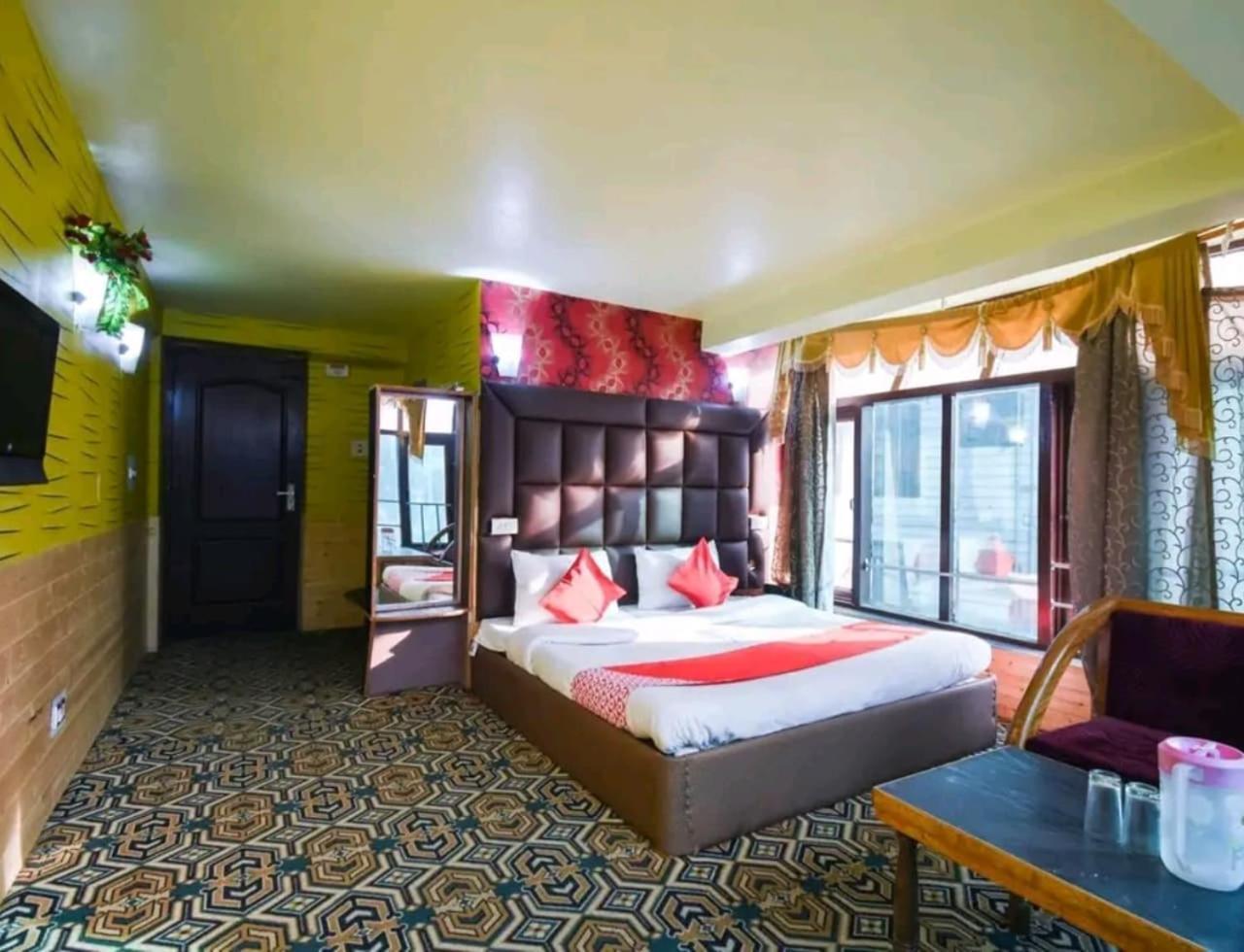 O Tp 3* New Delhi