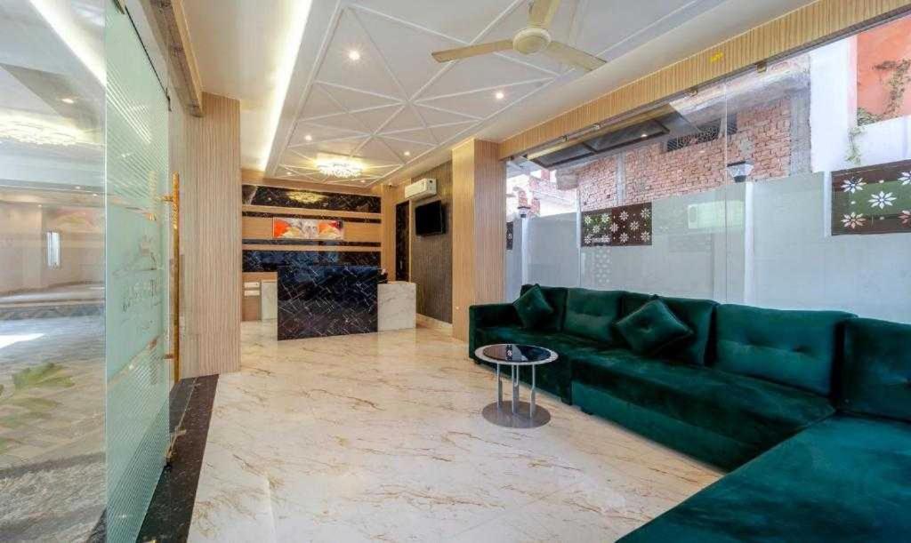 Hotel O Tp 3*