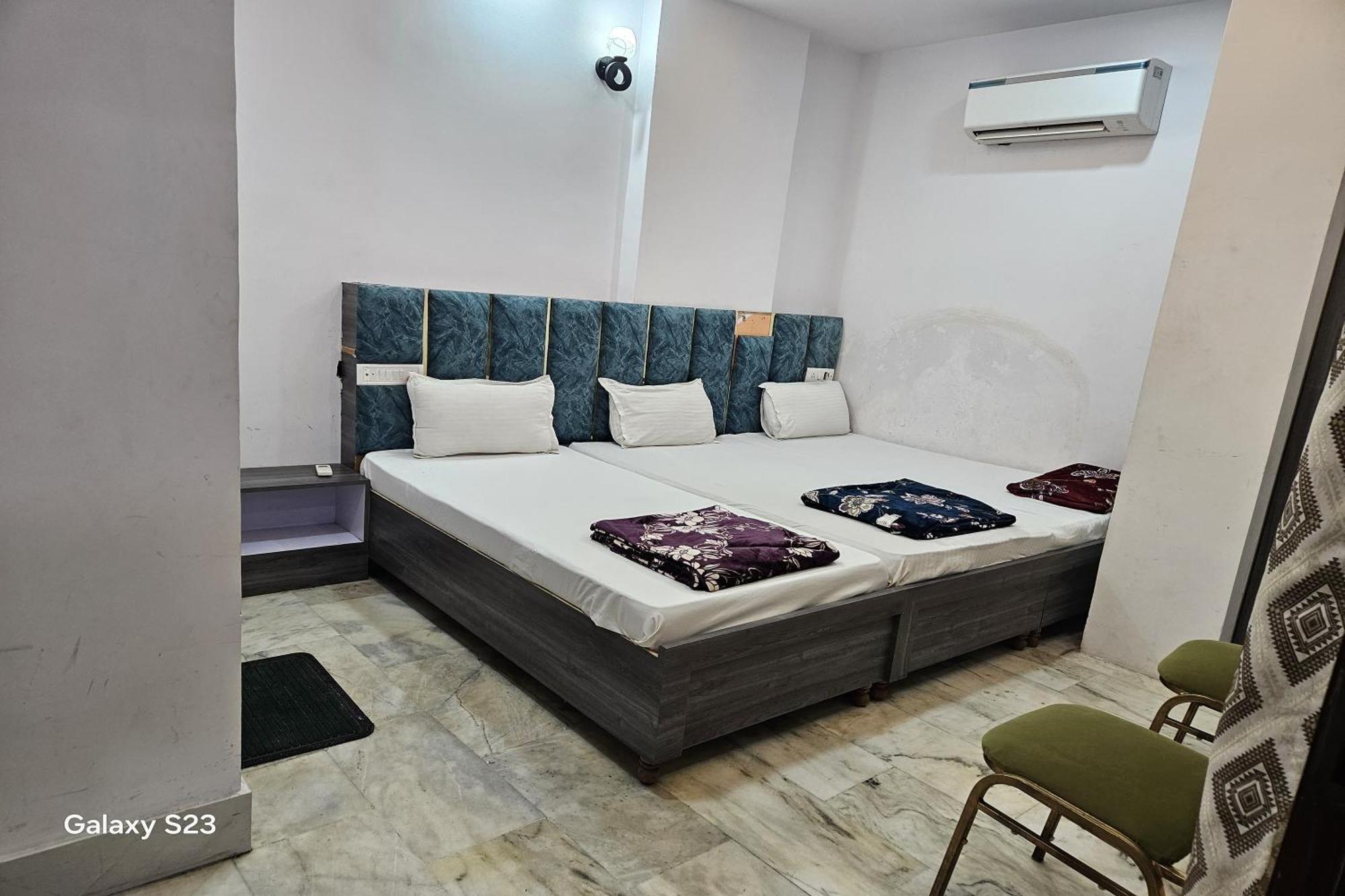 The Fazar Residency Near Hazrat Nizamuddin Dargah 4*