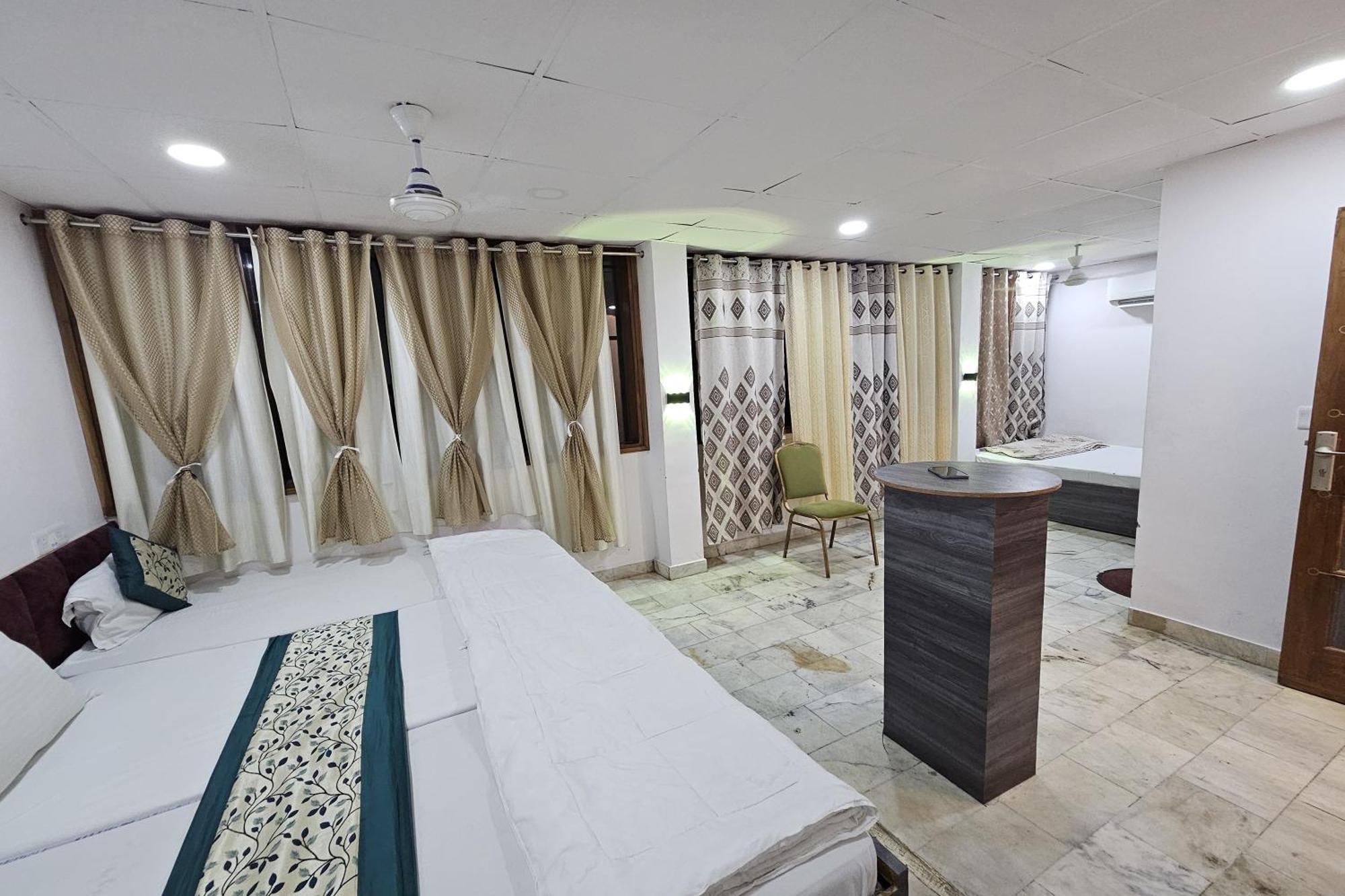 The Fazar Residency Near Hazrat Nizamuddin Dargah New Delhi