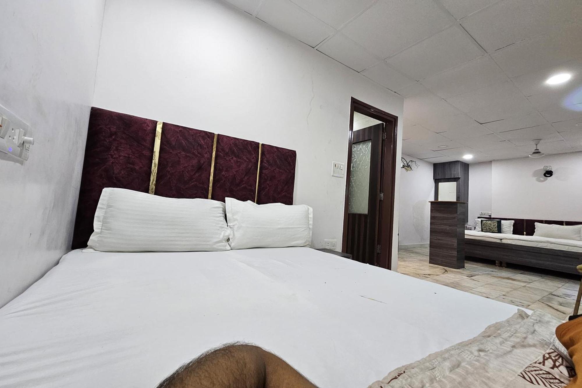The Fazar Residency Near Hazrat Nizamuddin Dargah 4* New Delhi