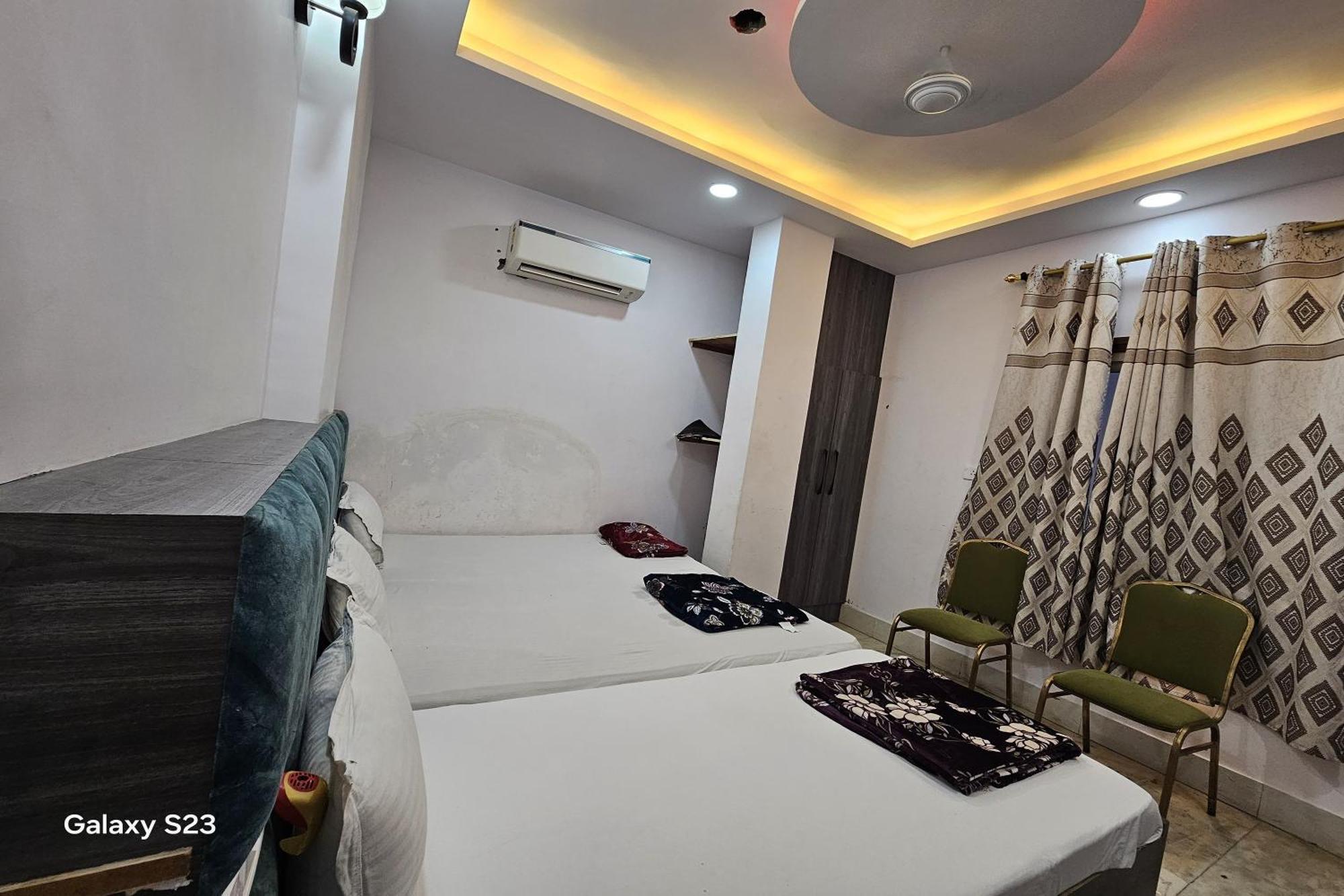 The Fazar Residency Near Hazrat Nizamuddin Dargah 4* New Delhi