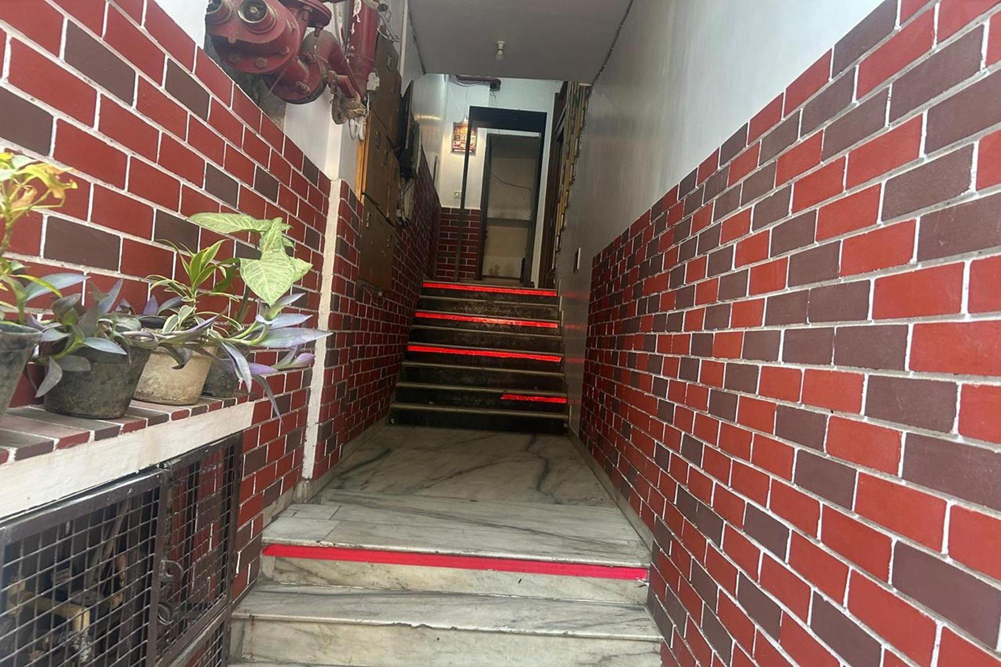 Hotel The Fazar Residency Near Hazrat Nizamuddin Dargah 4*