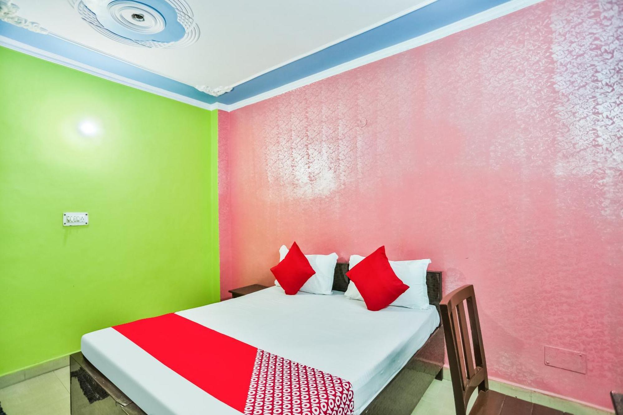 Hotel O Lotus New Delhi