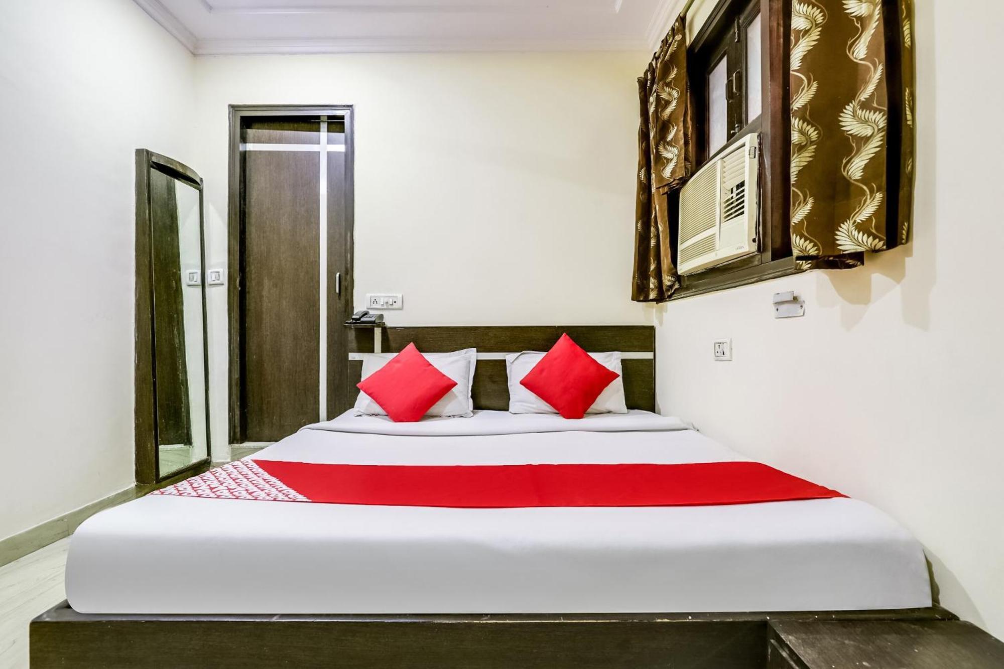 Hotel O Kamal Palace Dx
