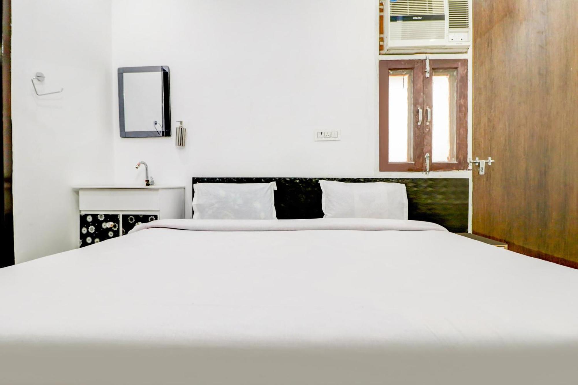 Hotel Shyam Residency 4*