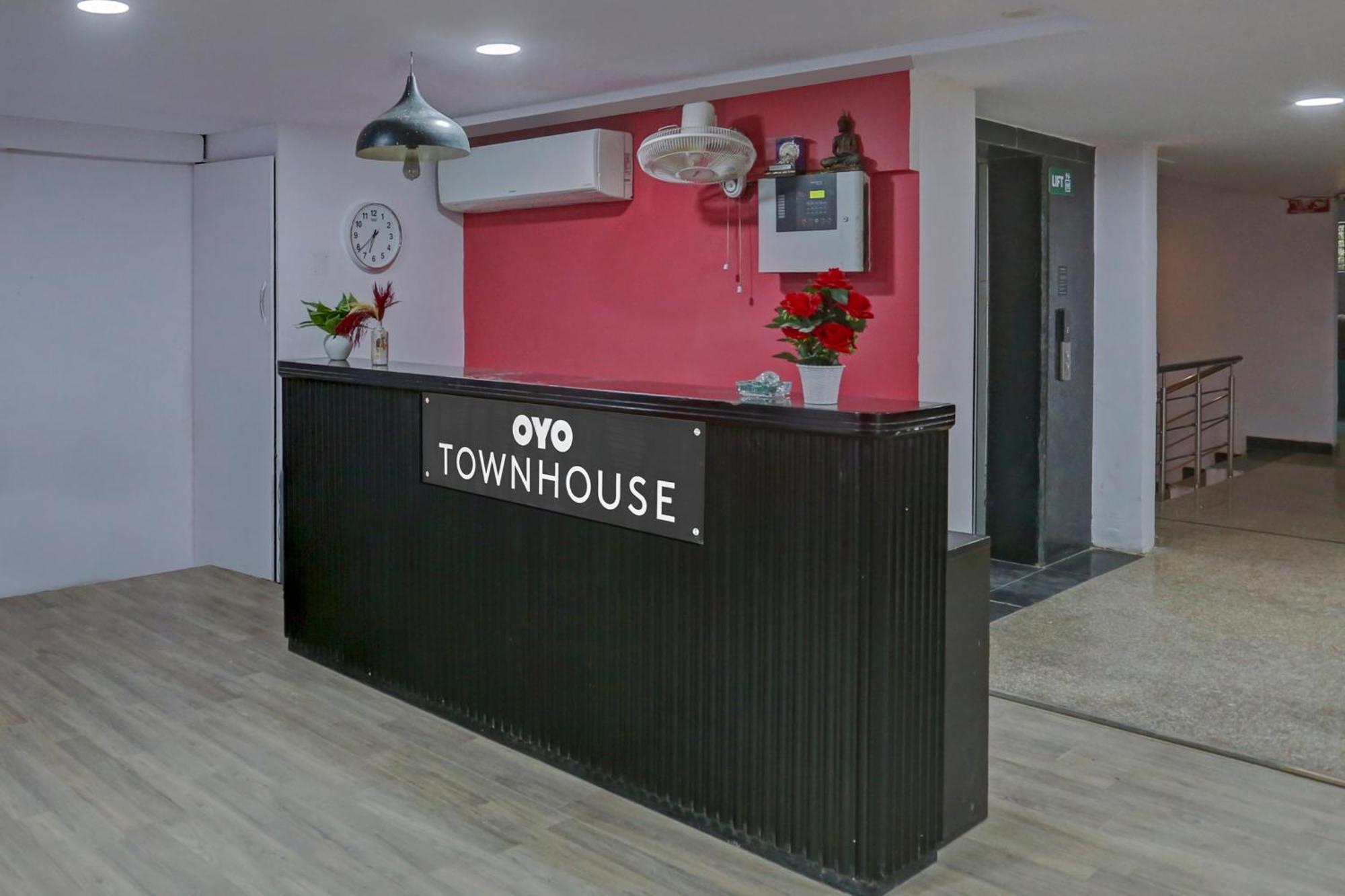 Collection O County Hotel