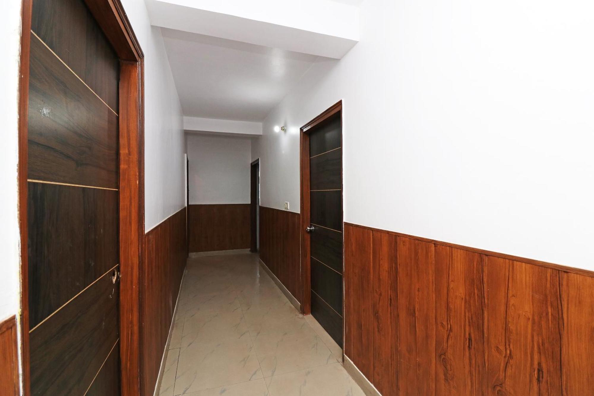O Embassy 3* New Delhi