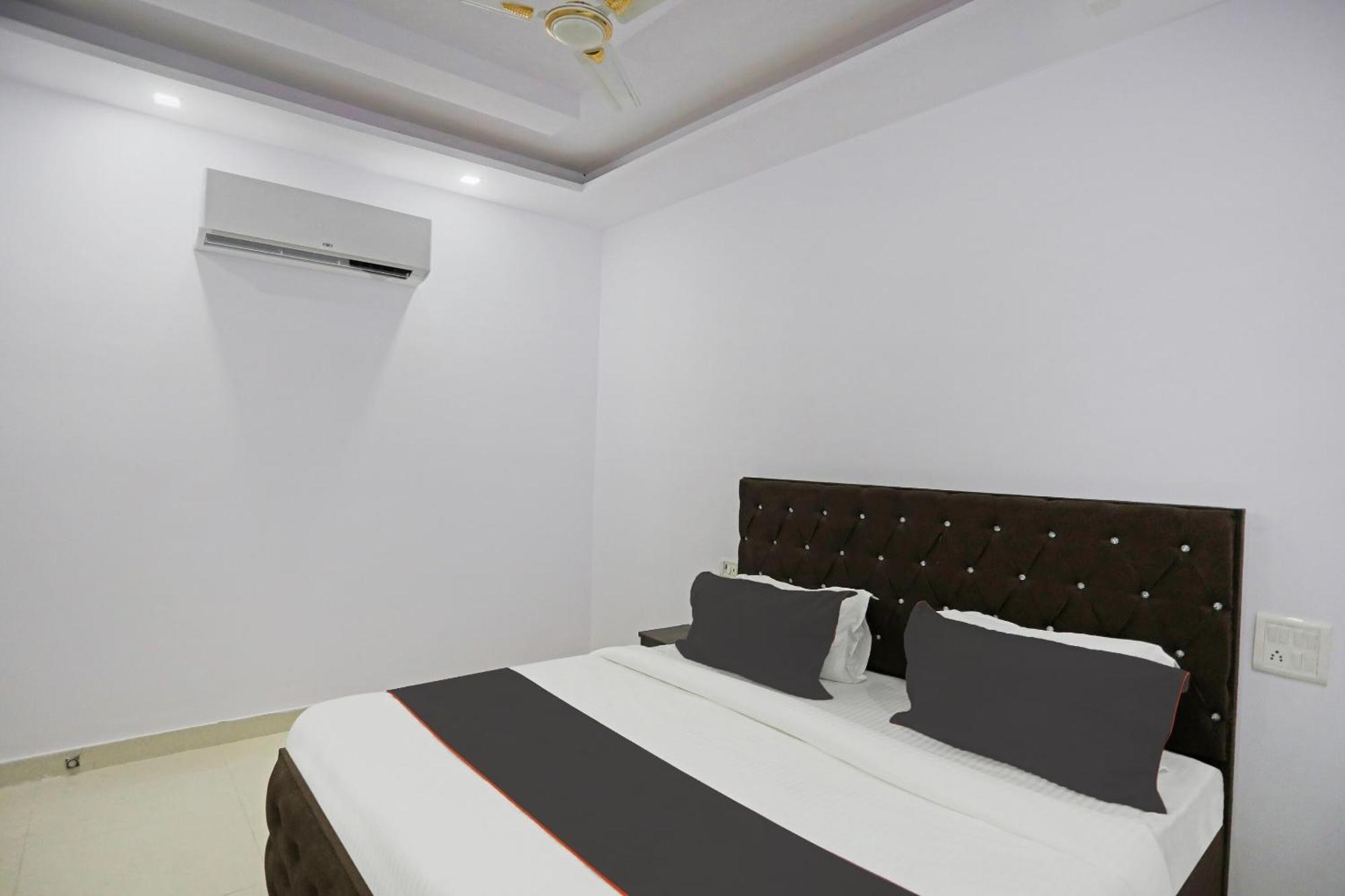 O Du Near Pul Bangash Metro Station Hotel 3*