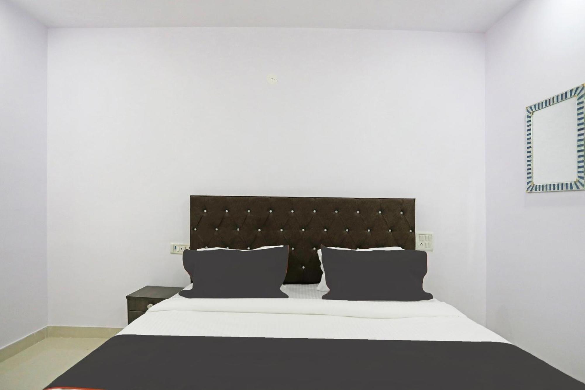 Hotel O Du Near Pul Bangash Metro Station Nova Deli