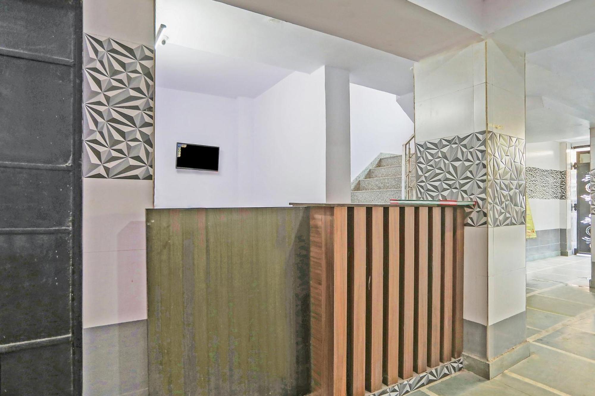 Hotel O Du Near Pul Bangash Metro Station 3*