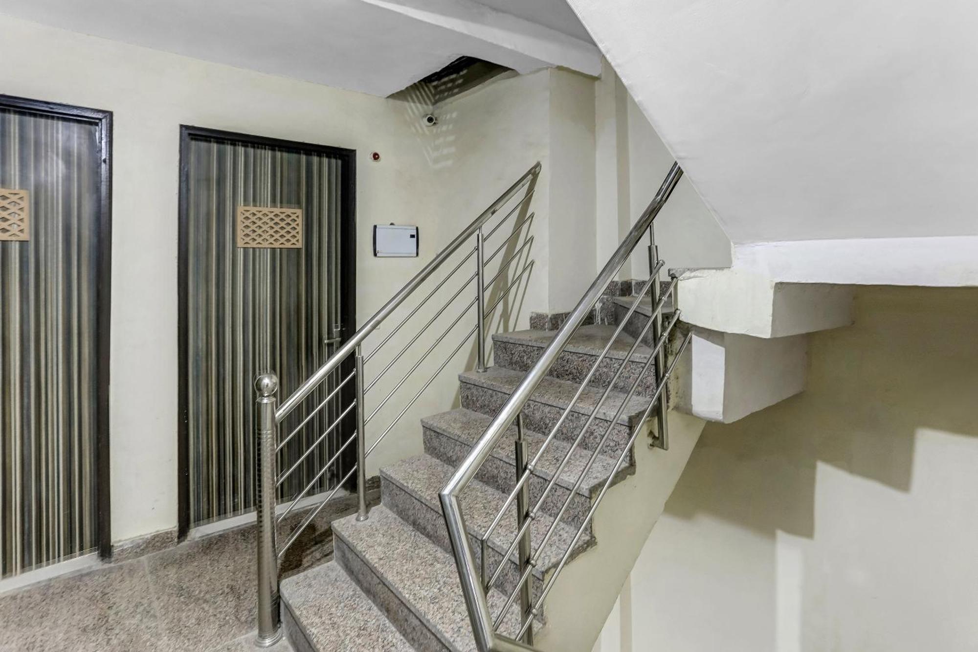 Live On Del2479 Hotel