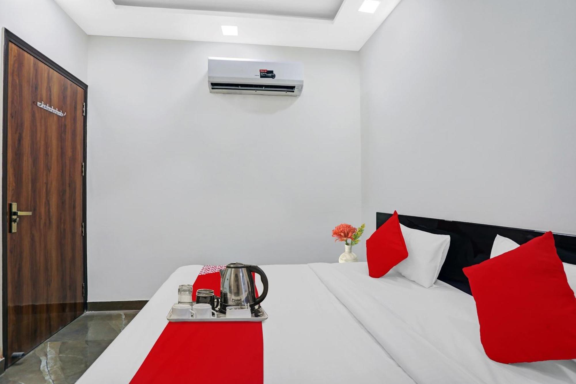 O Mayur Hotel