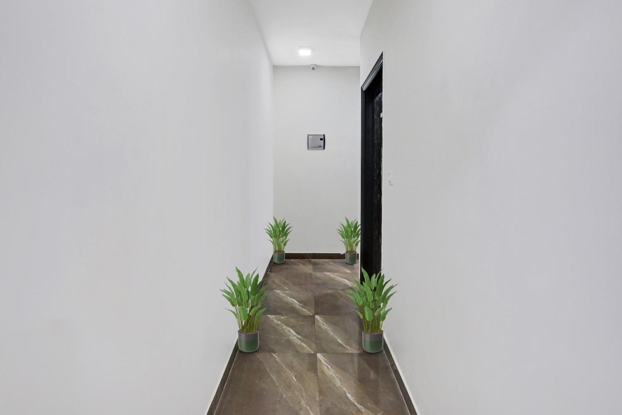 O Mayur 3* Delhi (National Capital Territory of India)