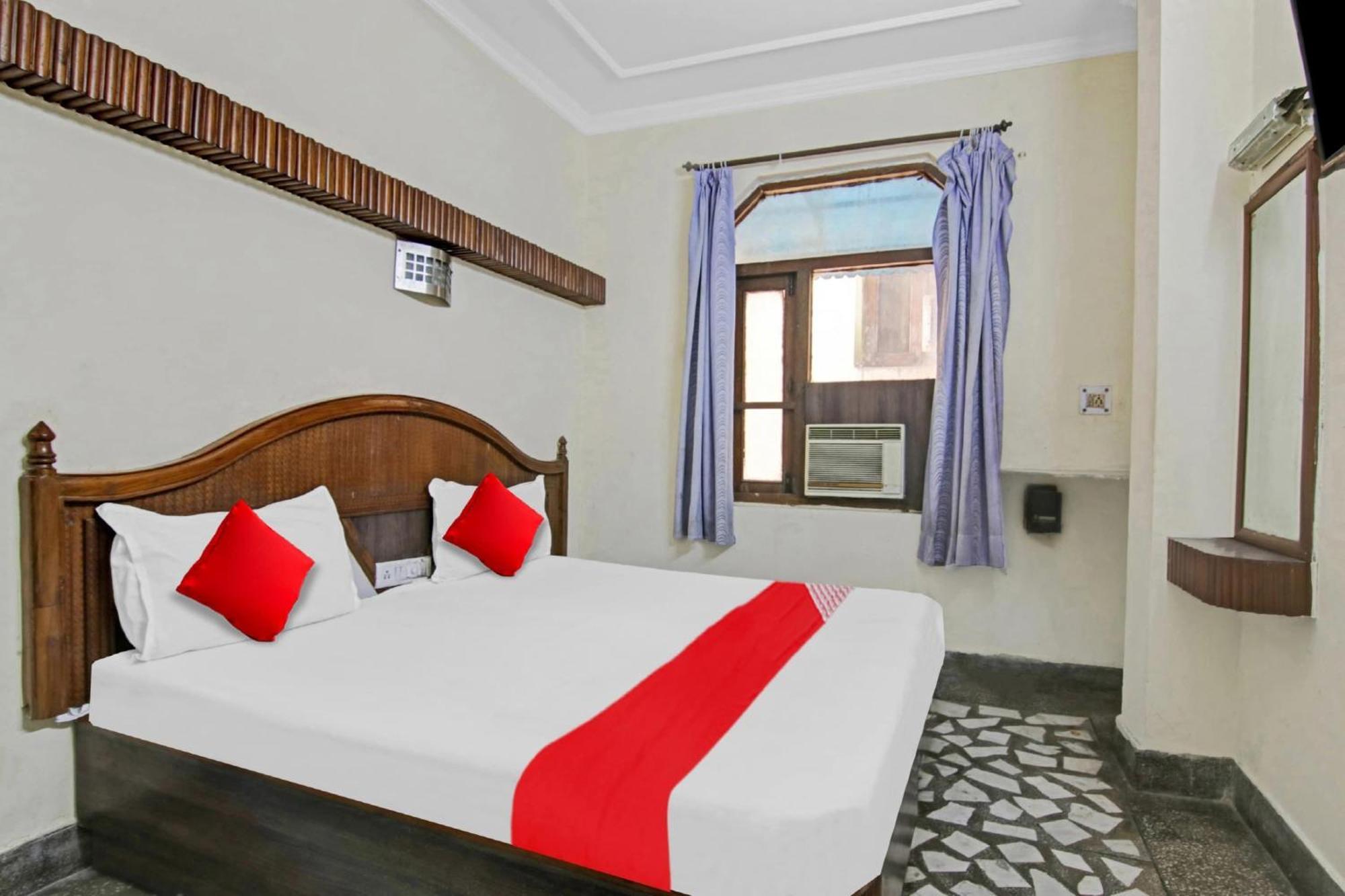 Hotel O Rak International