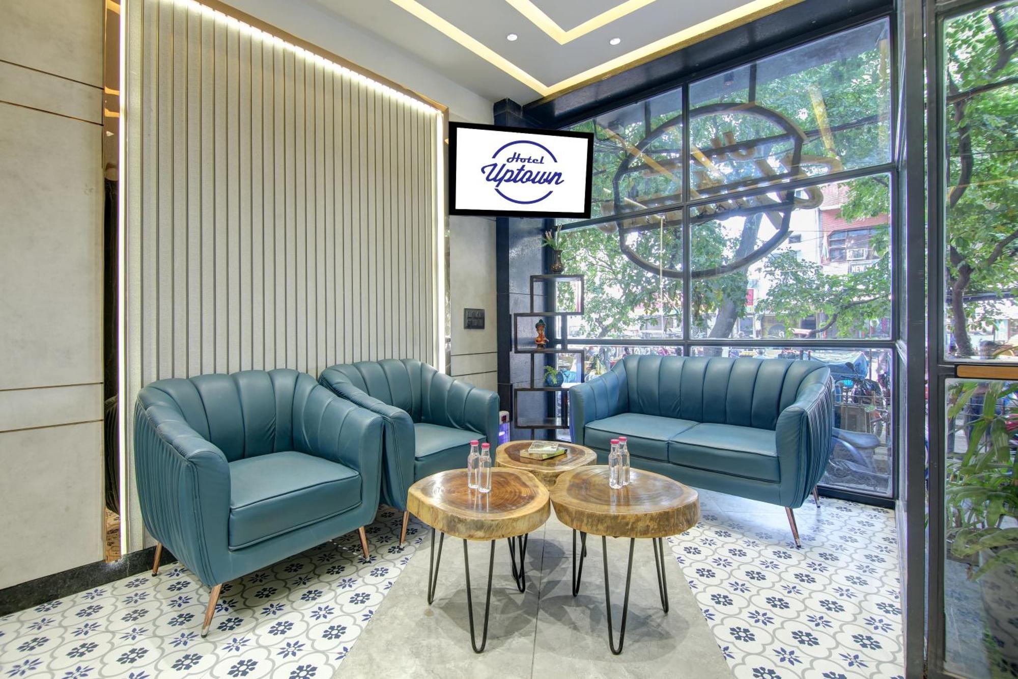 Uptown - 1km From Connaught Place