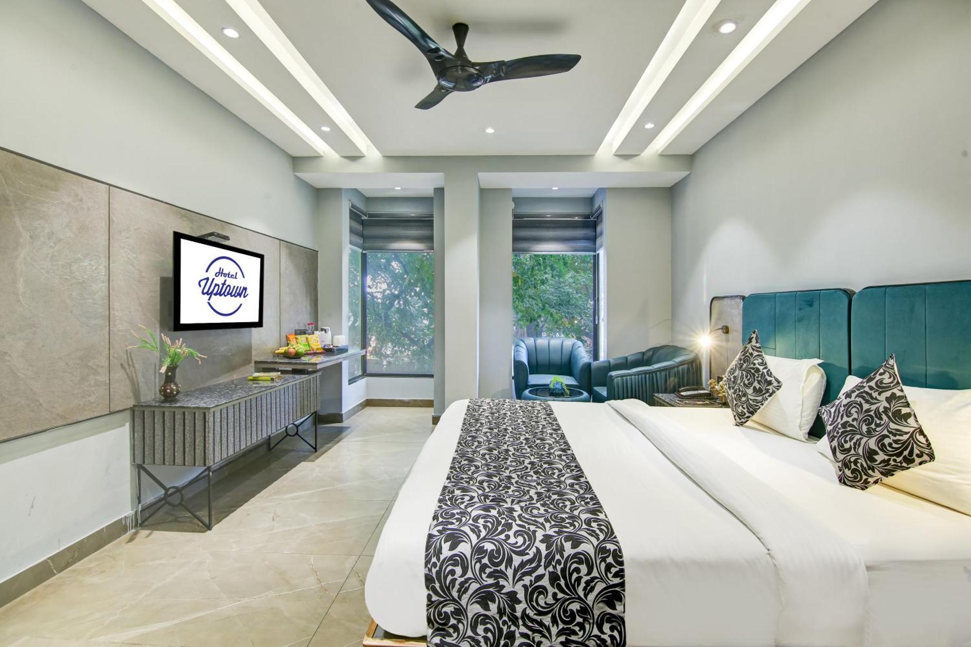 Hotel Uptown - 1km From Connaught Place 4*
