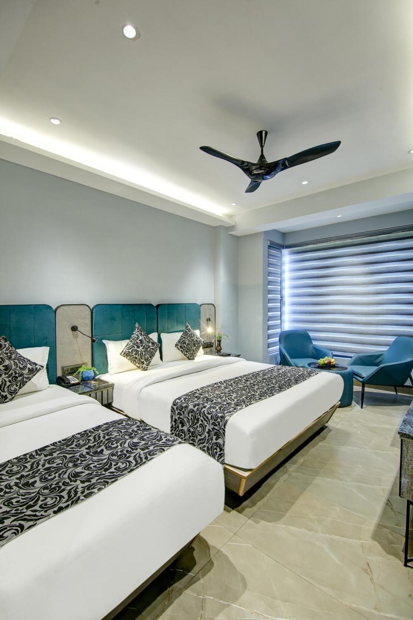 Uptown - 1km From Connaught Place Hotel