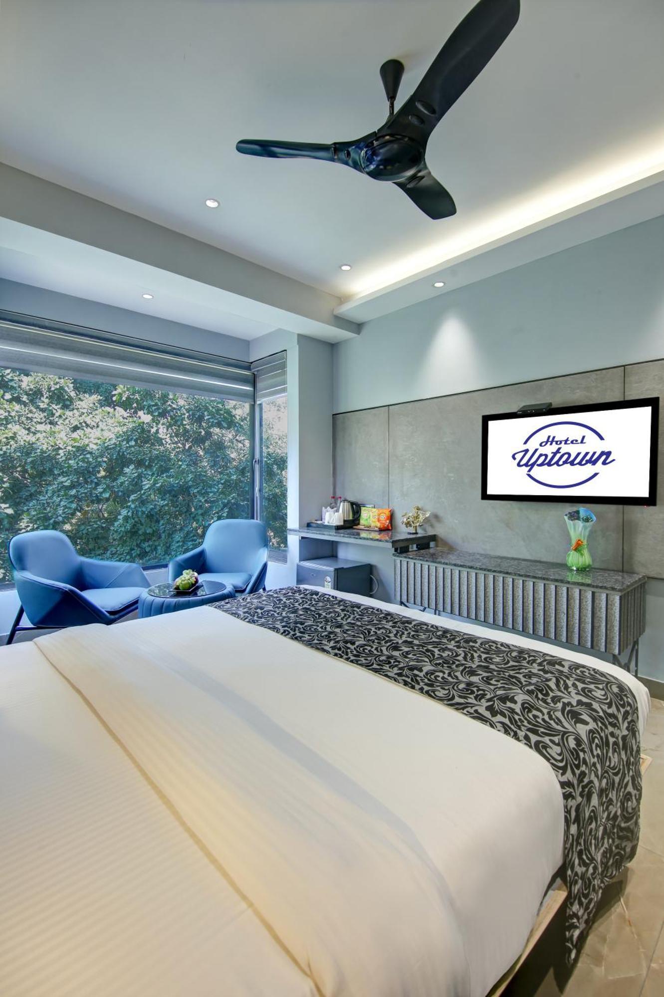 Uptown - 1km From Connaught Place New Delhi