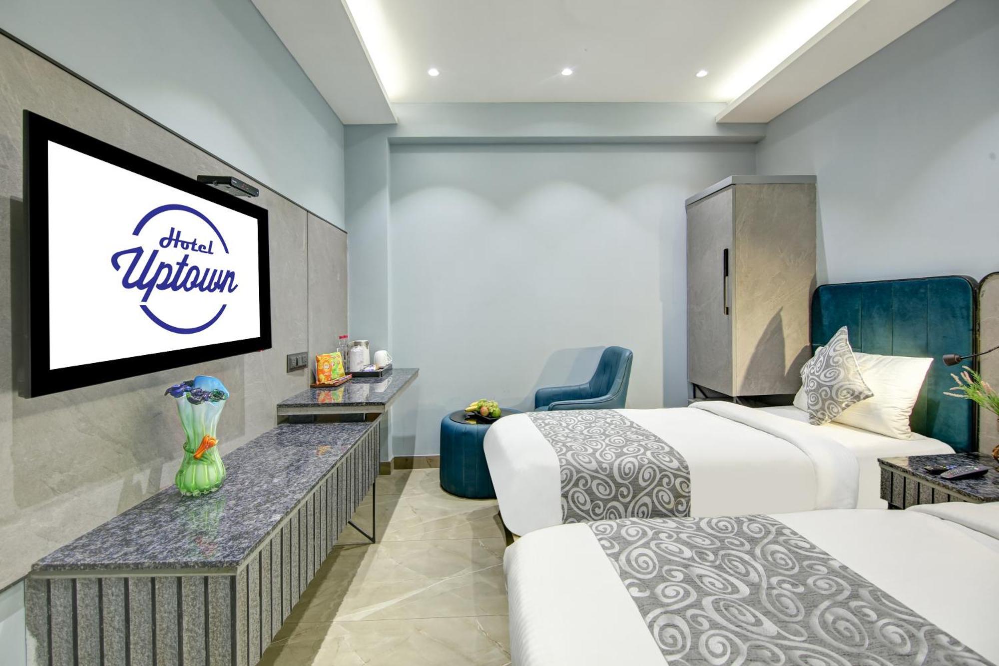 Uptown - 1km From Connaught Place Hotel