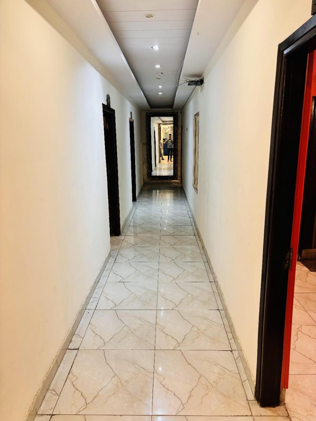 Coco Aeroporto Free Airport Drop Hotel New Delhi