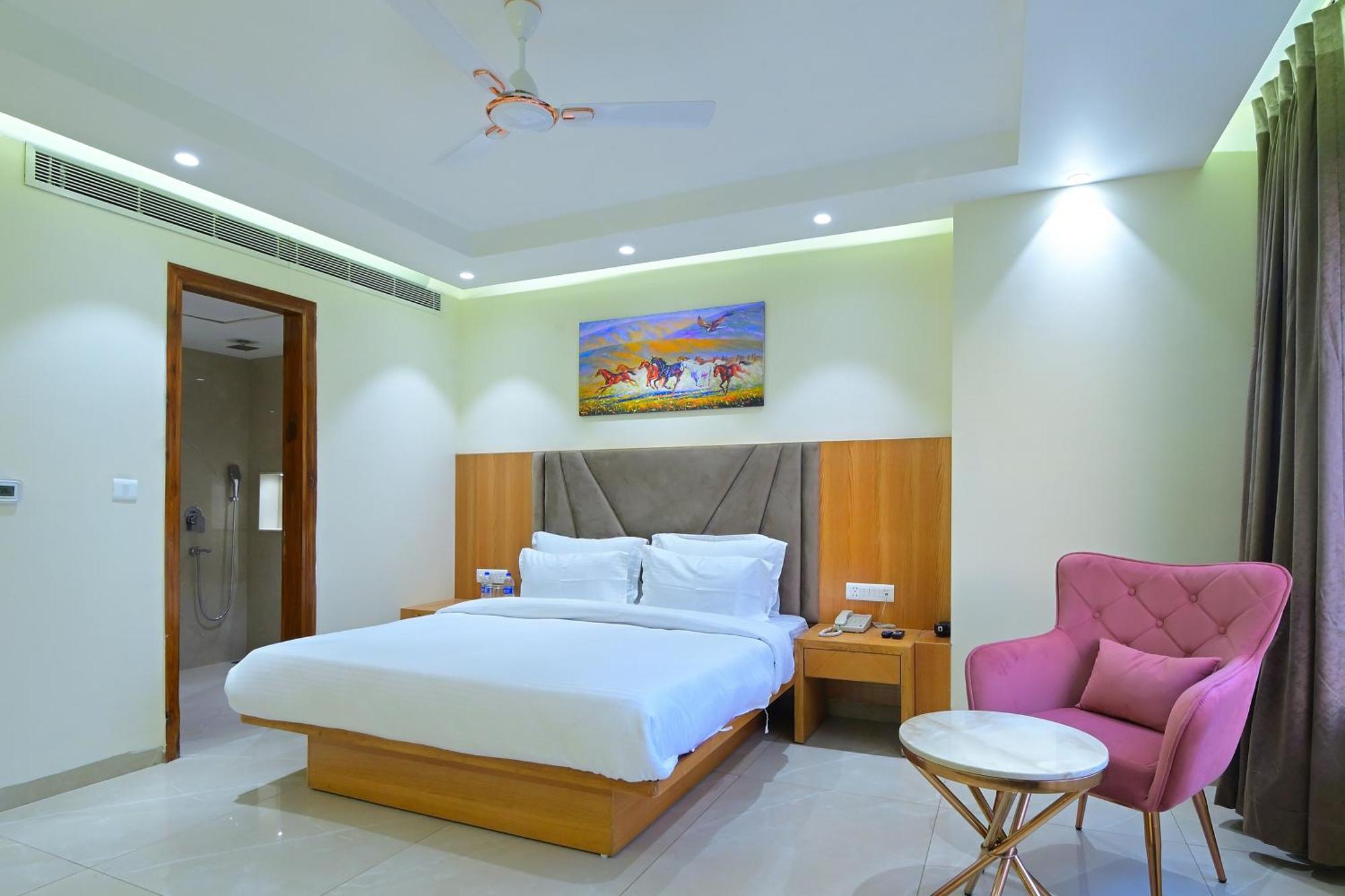 Hotel Shandon-2 Mins From Connaught Place